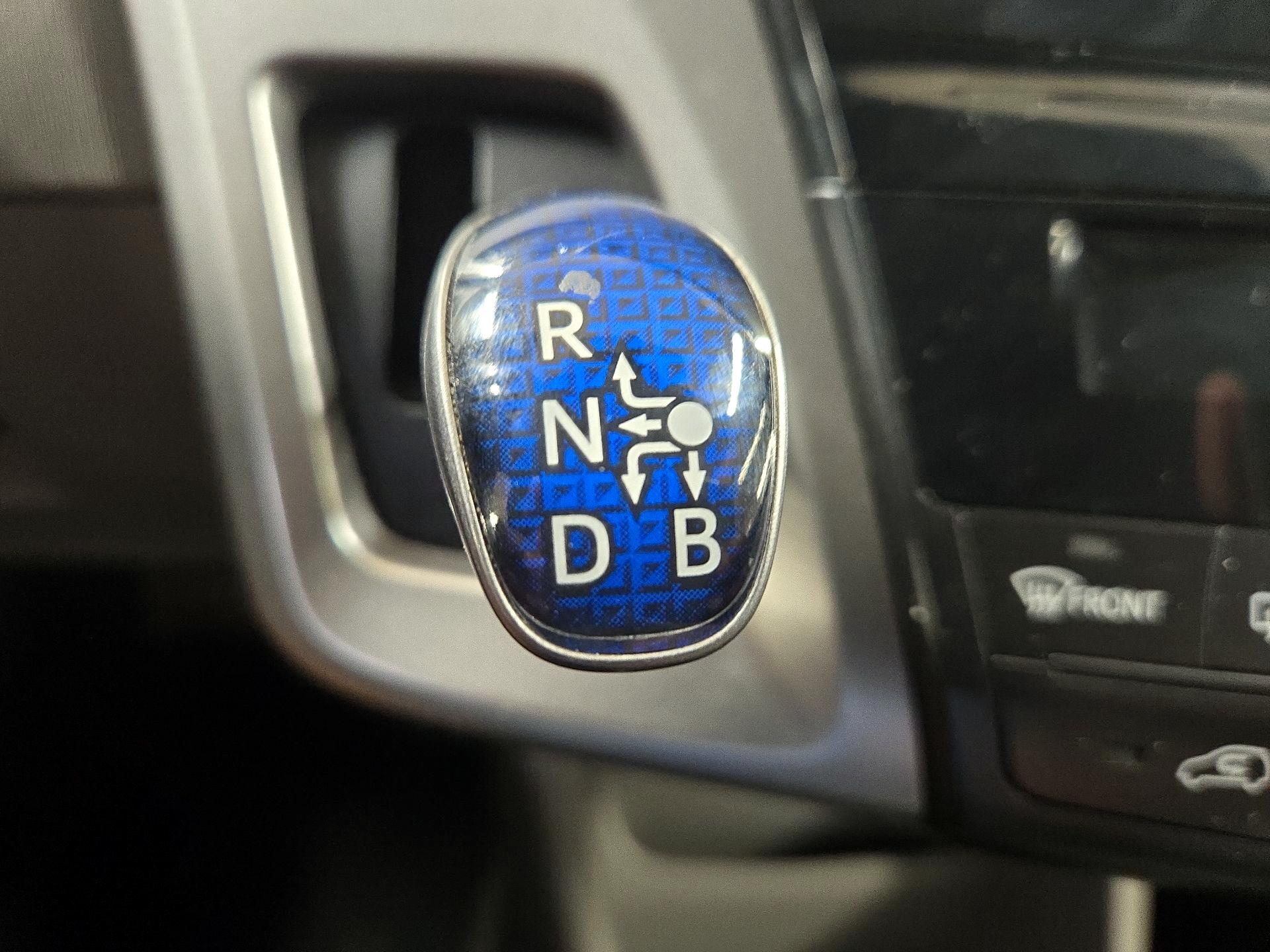 Thumbnail: 2016 Toyota Prius - 16