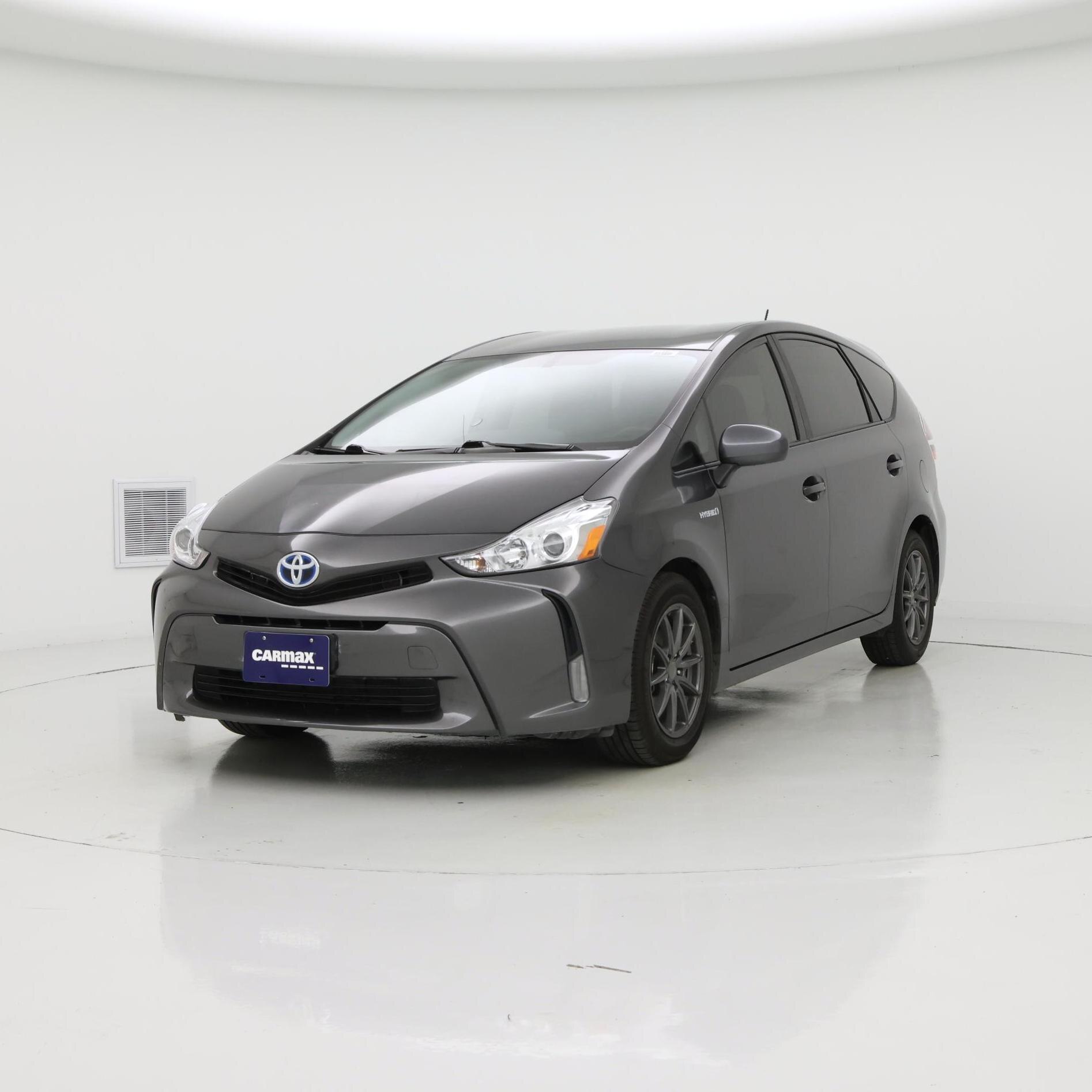 Thumbnail: 2016 Toyota Prius - 4