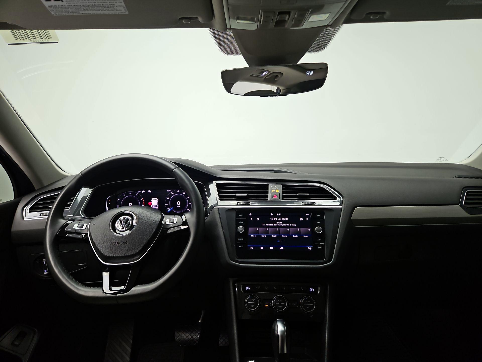 Thumbnail: 2020 Volkswagen Tiguan - 9