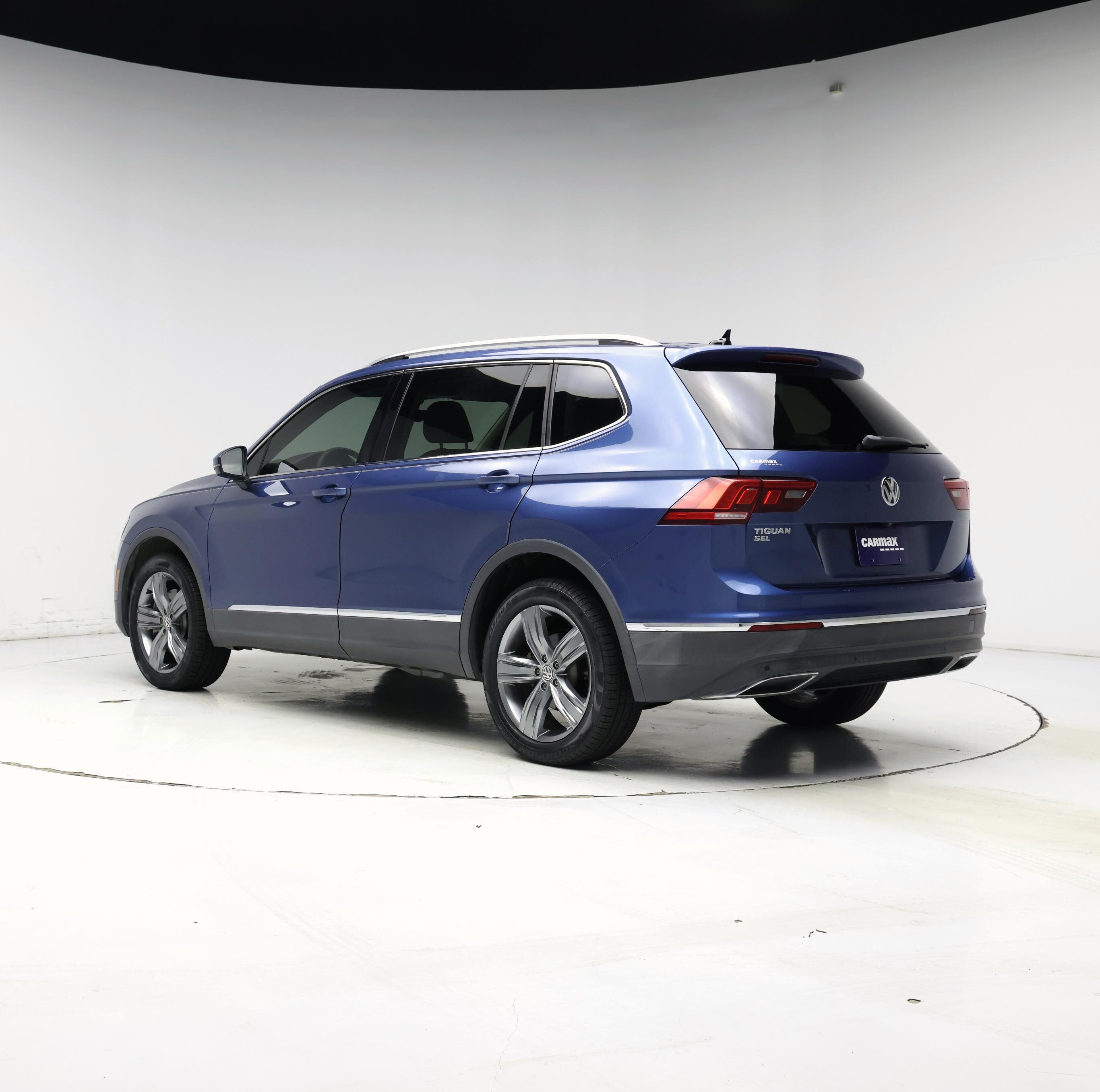 Thumbnail: 2020 Volkswagen Tiguan - 2