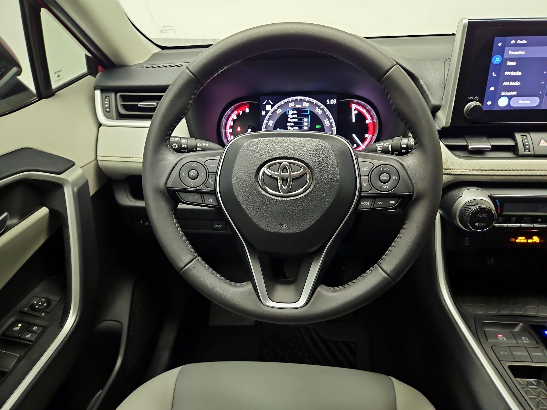 Thumbnail: 2024 Toyota RAV4 - 10