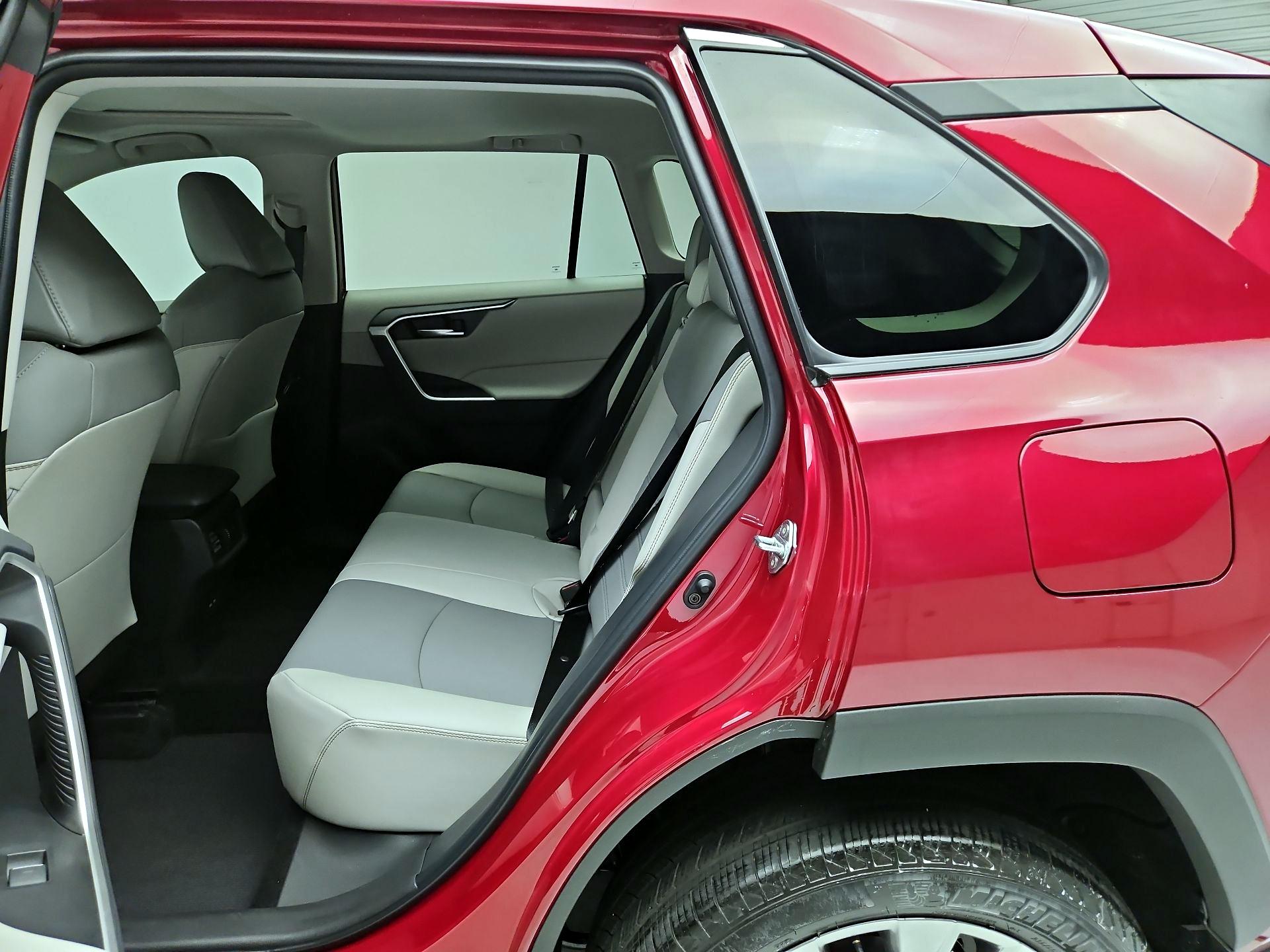 Thumbnail: 2024 Toyota RAV4 - 20