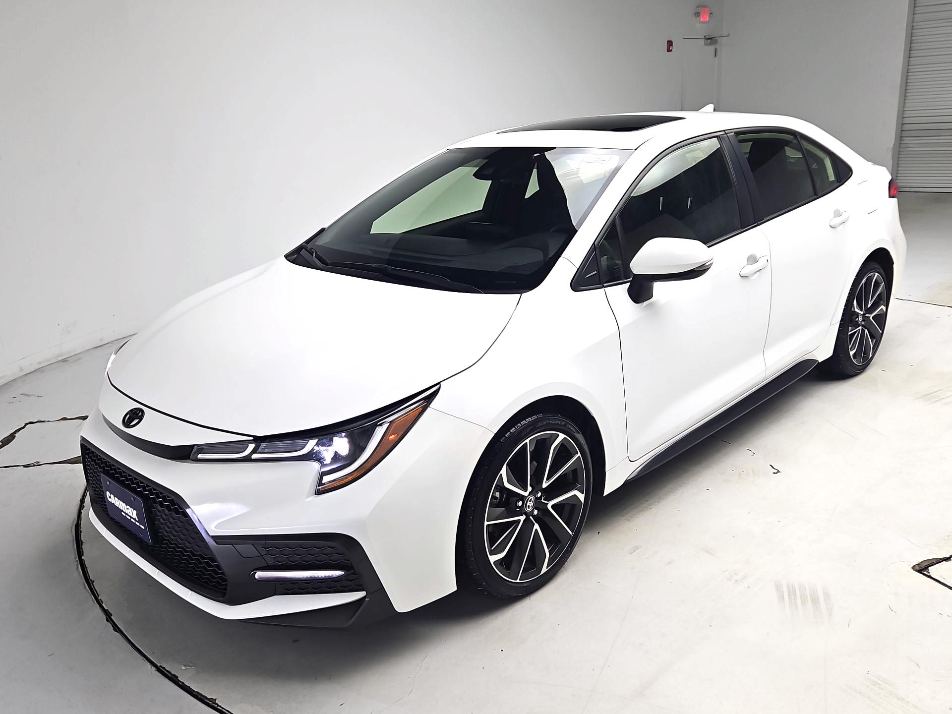 Thumbnail: 2022 Toyota Corolla - 3