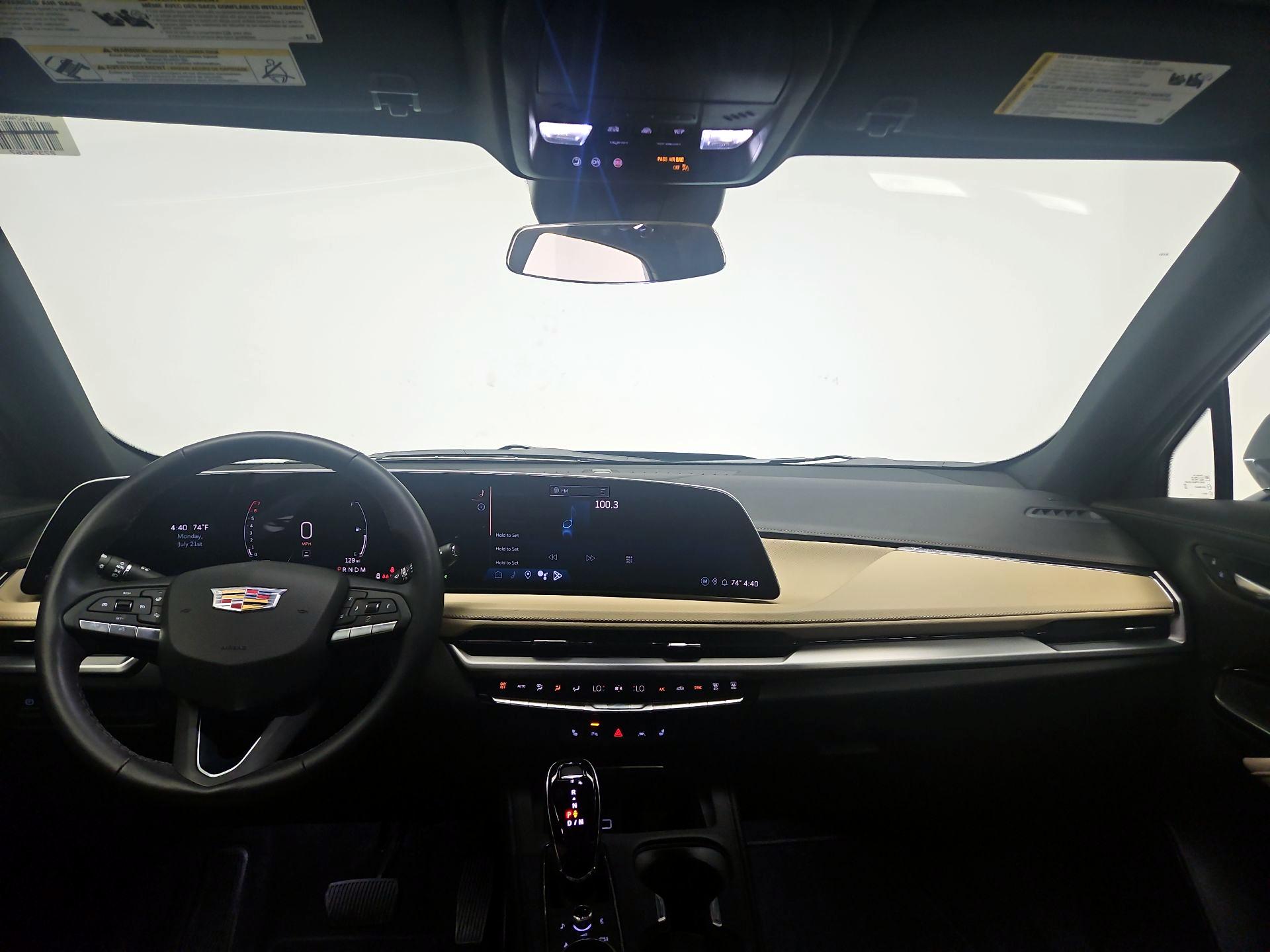 Thumbnail: 2024 Cadillac XT4 - 9