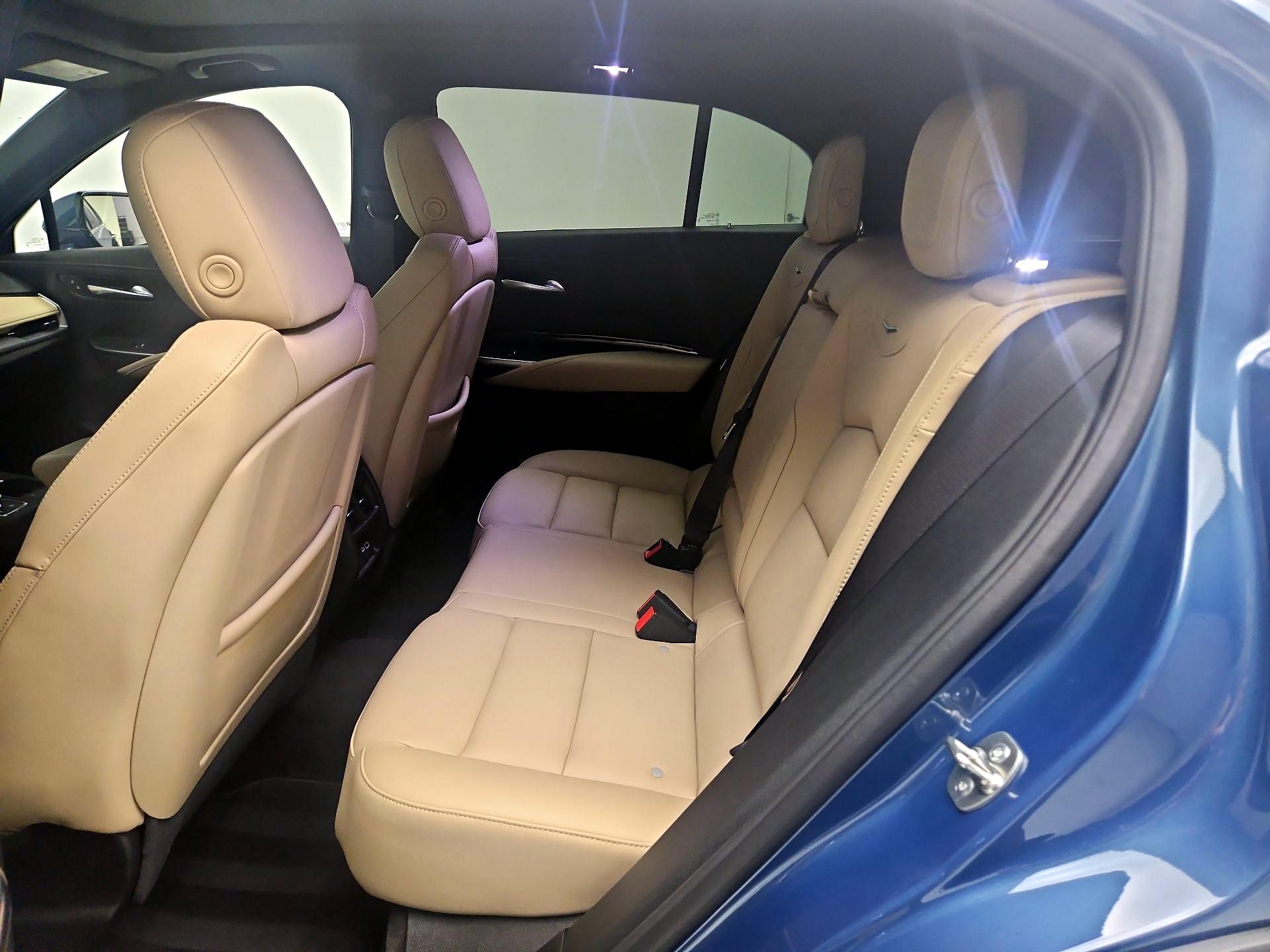 Thumbnail: 2024 Cadillac XT4 - 19