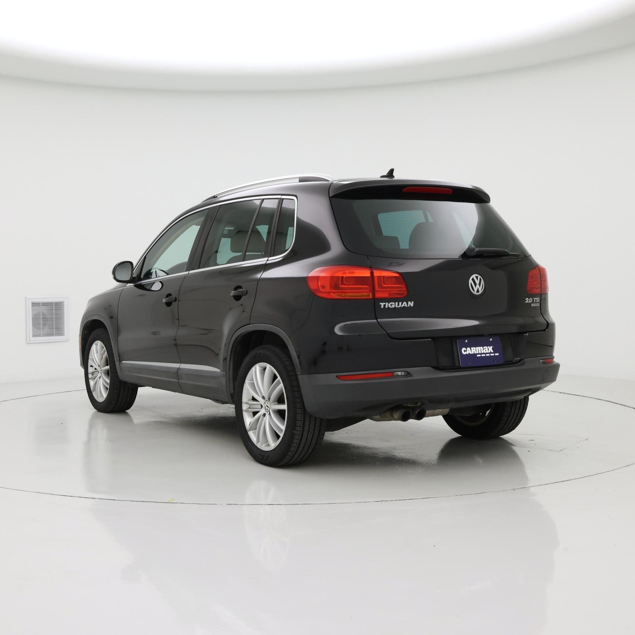 Thumbnail: 2014 Volkswagen Tiguan - 2