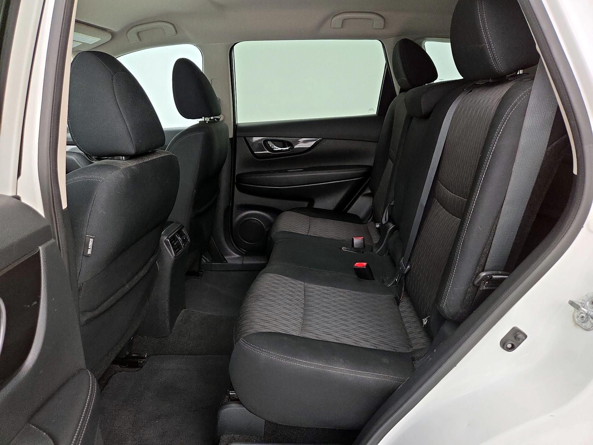 Thumbnail: 2018 Nissan Rogue - 19