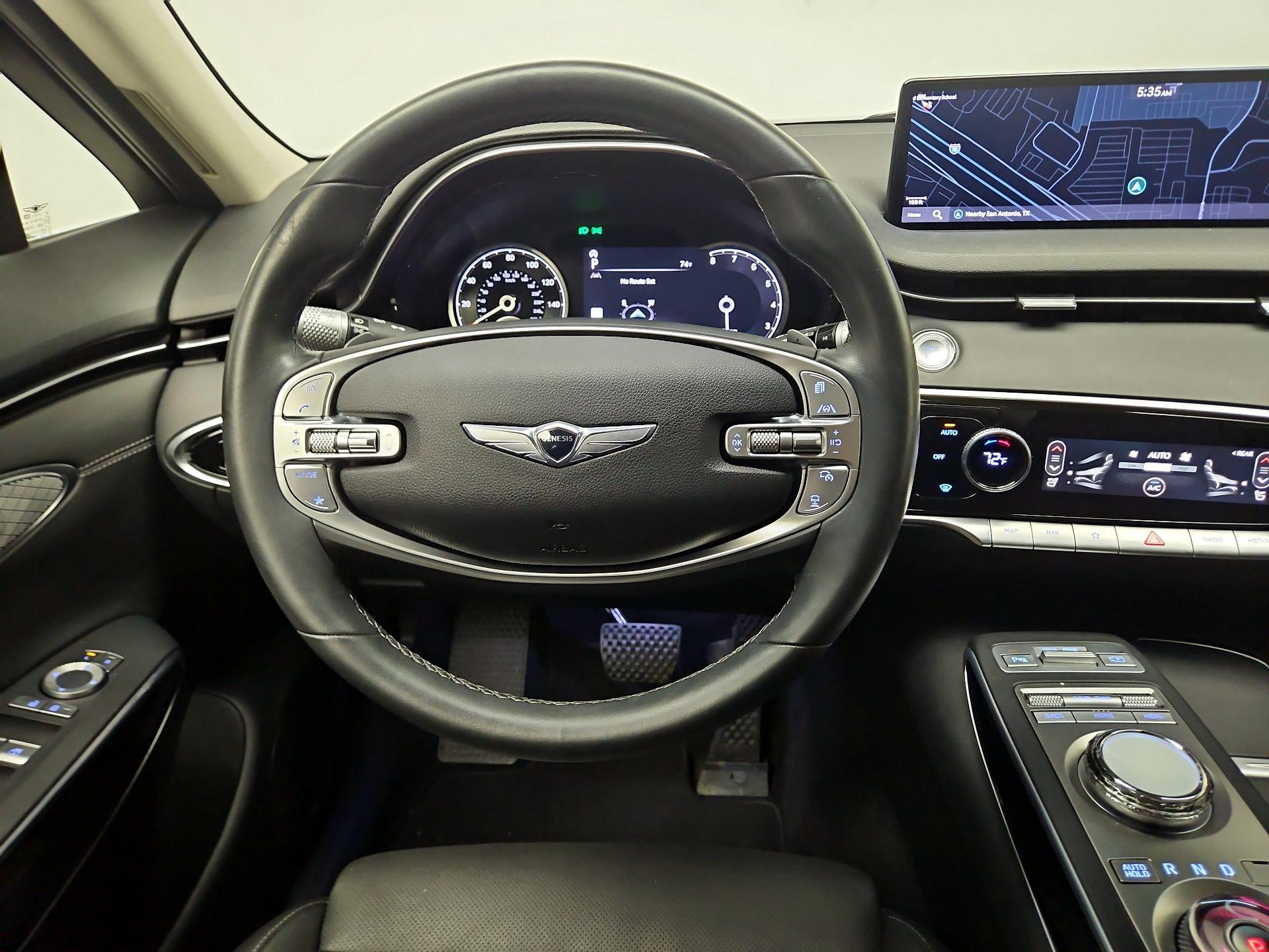 Thumbnail: 2022 Genesis GV70 - 10