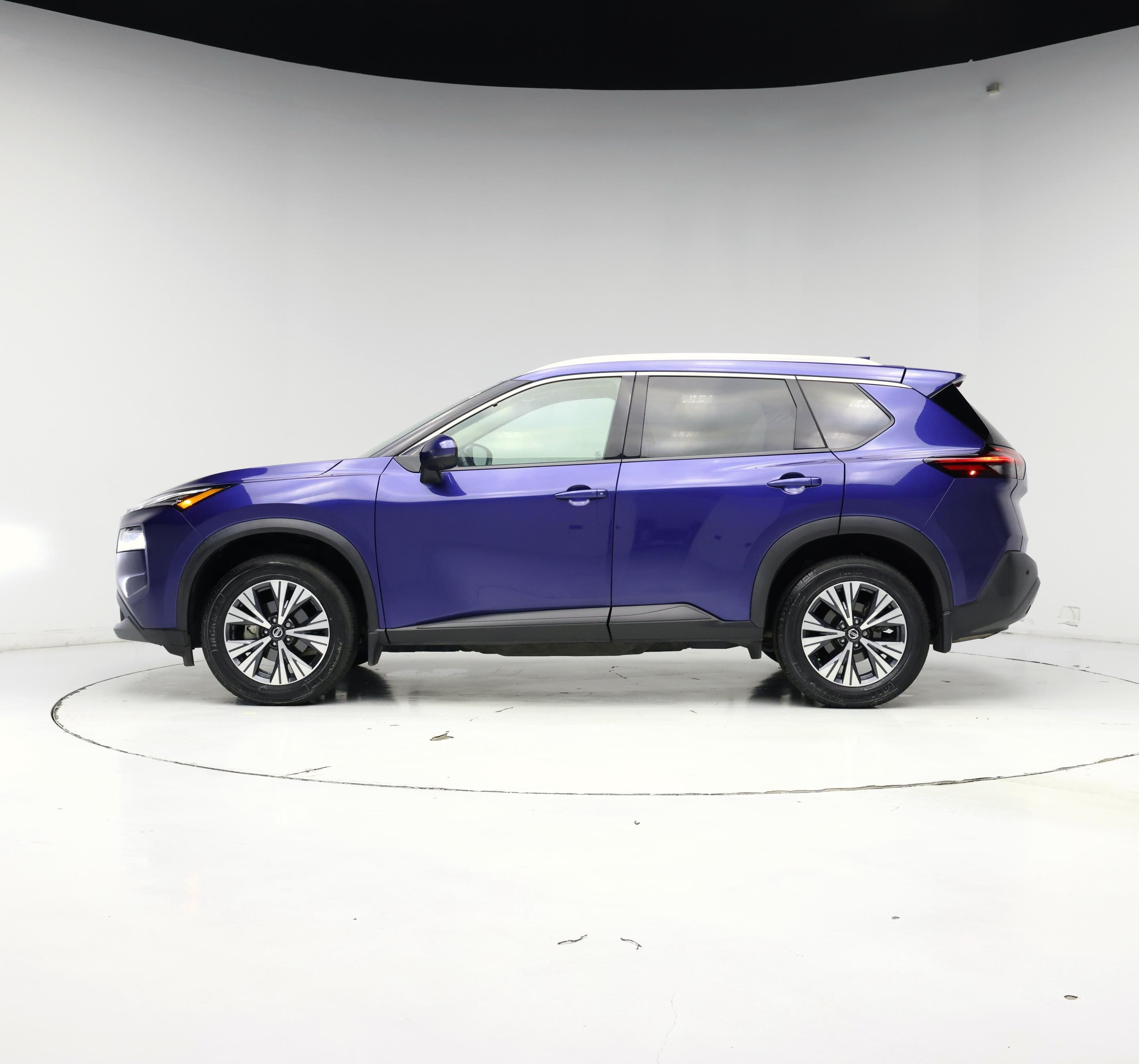 Thumbnail: 2021 Nissan Rogue - 3