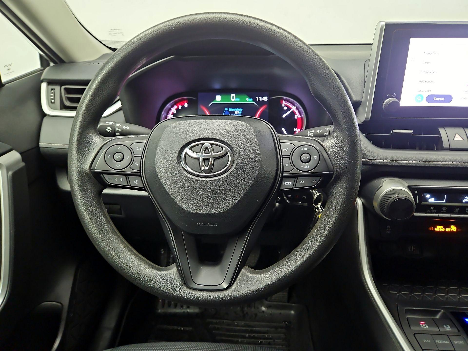 Thumbnail: 2024 Toyota RAV4 - 10