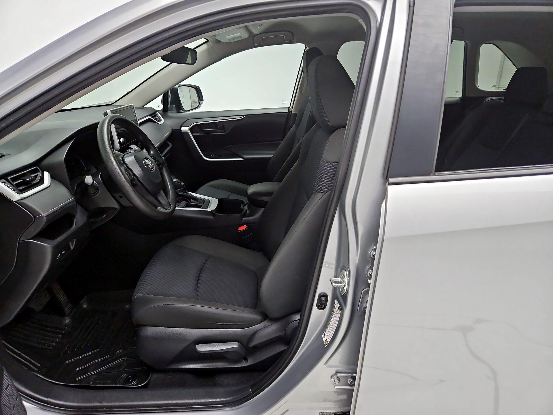 Thumbnail: 2024 Toyota RAV4 - 11