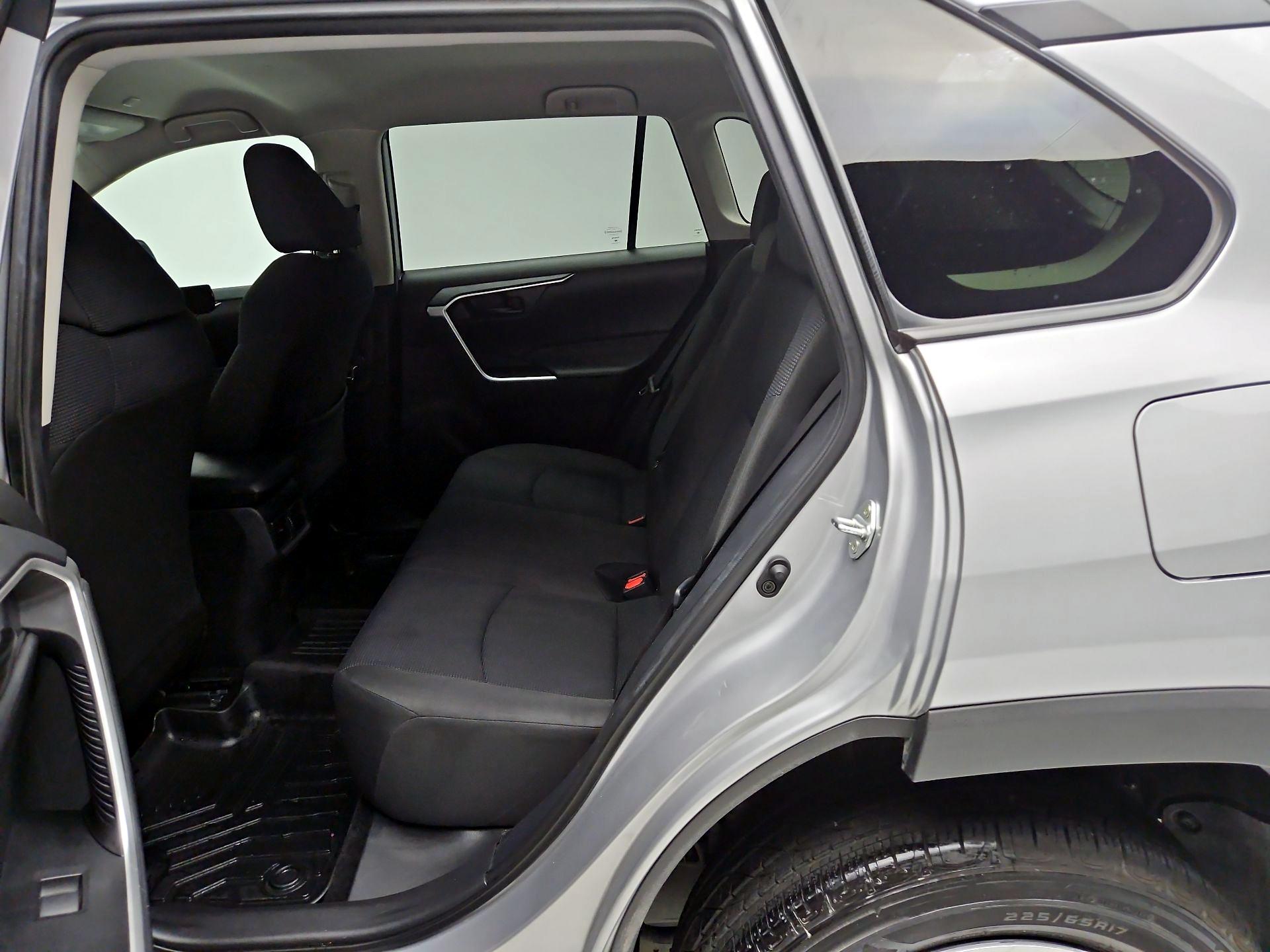 Thumbnail: 2024 Toyota RAV4 - 19