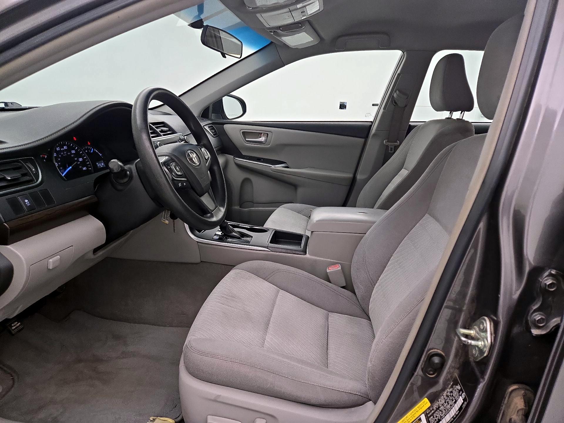 Thumbnail: 2015 Toyota Camry - 11