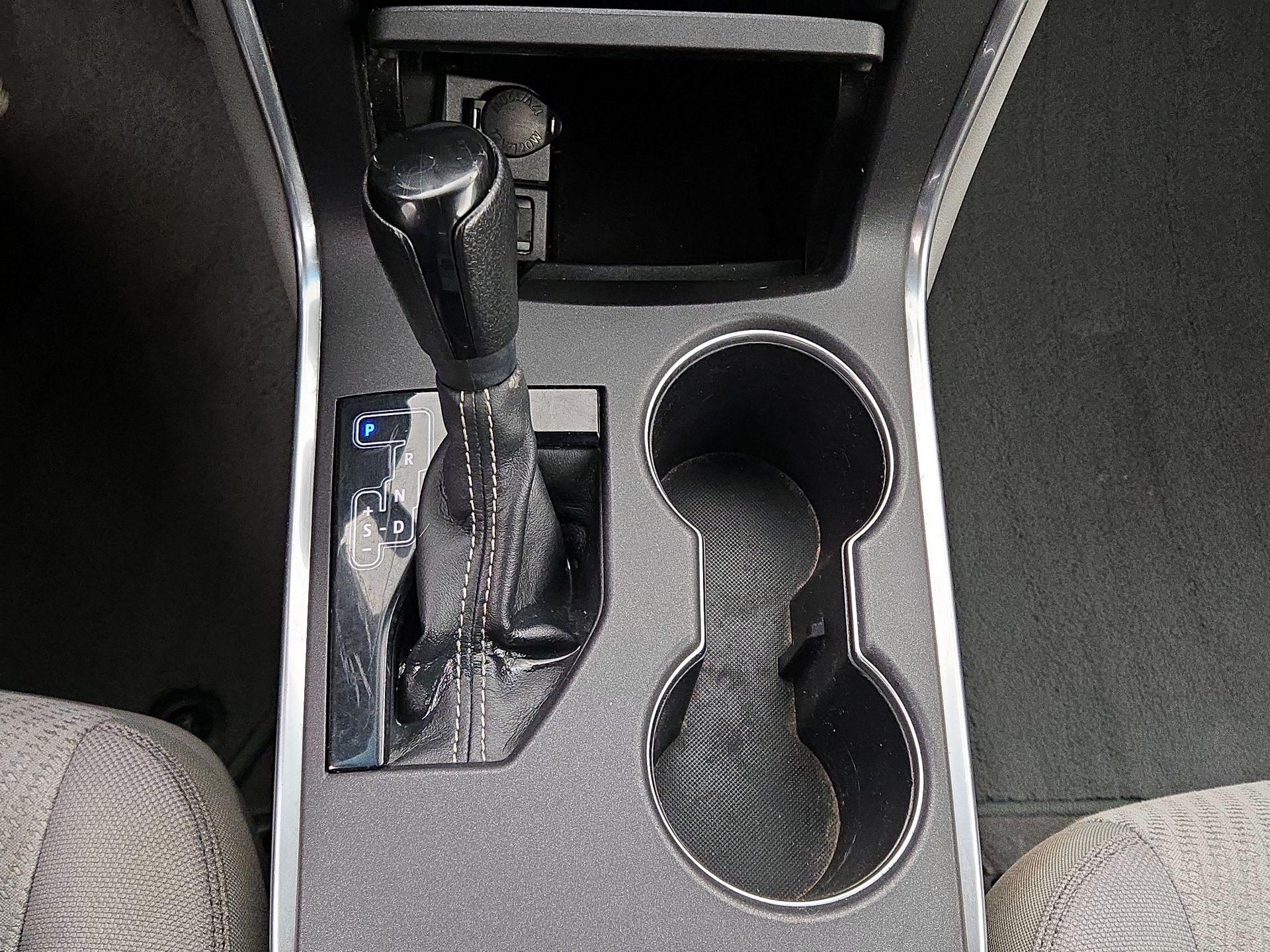 Thumbnail: 2015 Toyota Camry - 17