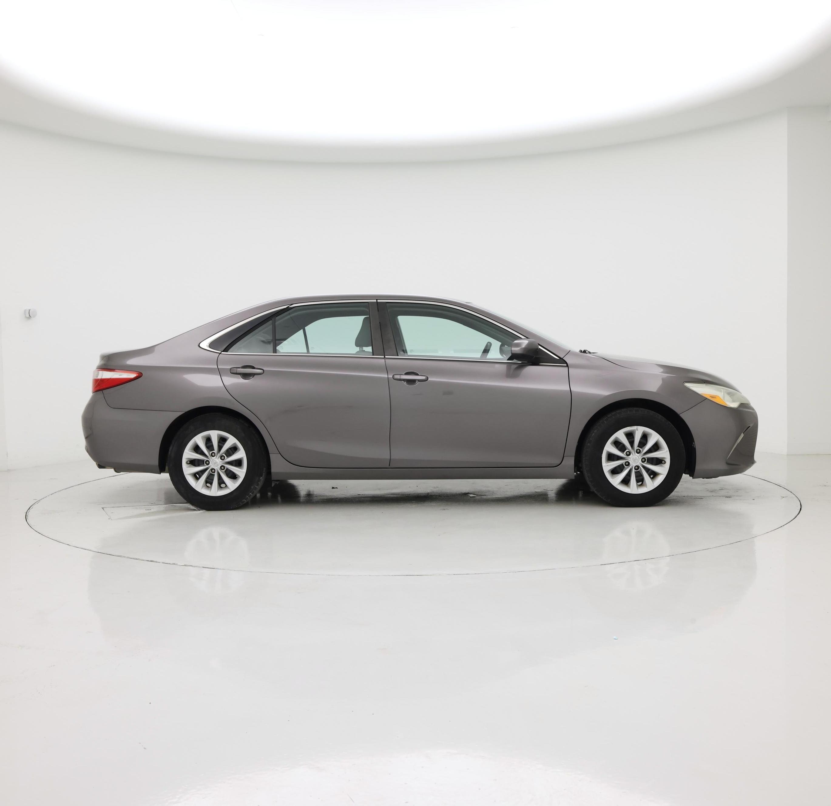 Thumbnail: 2015 Toyota Camry - 7