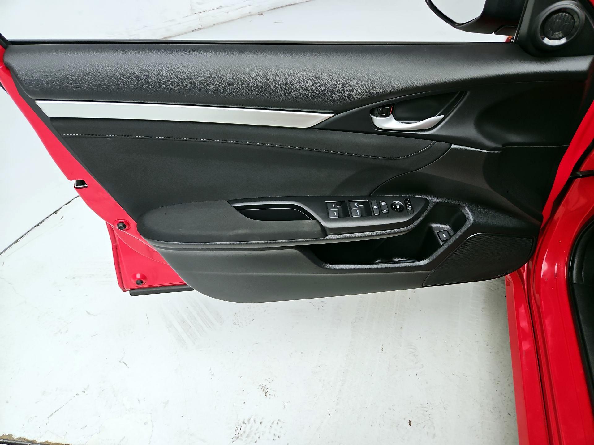 Thumbnail: 2019 Honda Civic - 12