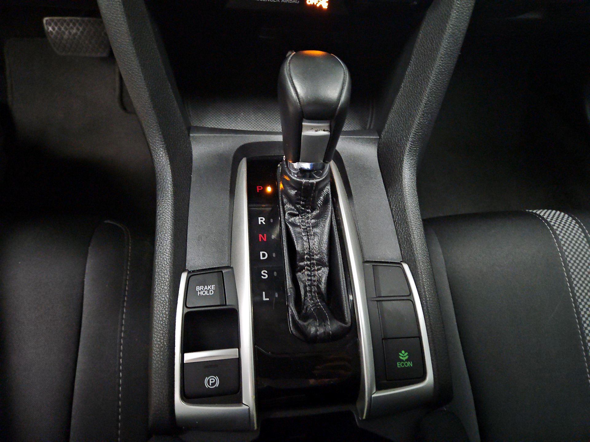 Thumbnail: 2019 Honda Civic - 17