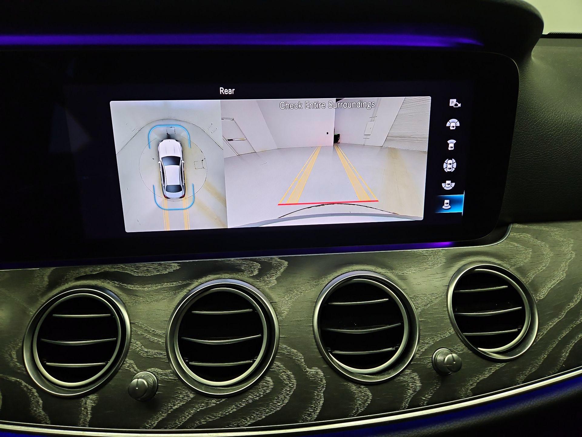 Thumbnail: 2021 Mercedes-Benz E-Class - 15