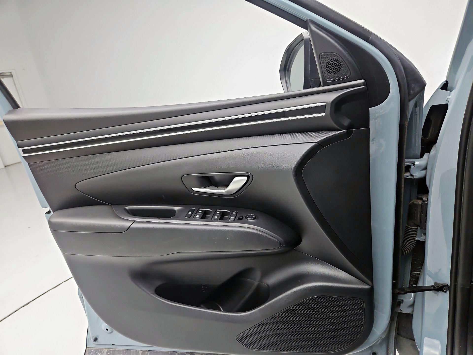 Thumbnail: 2022 Hyundai Santa Cruz - 10