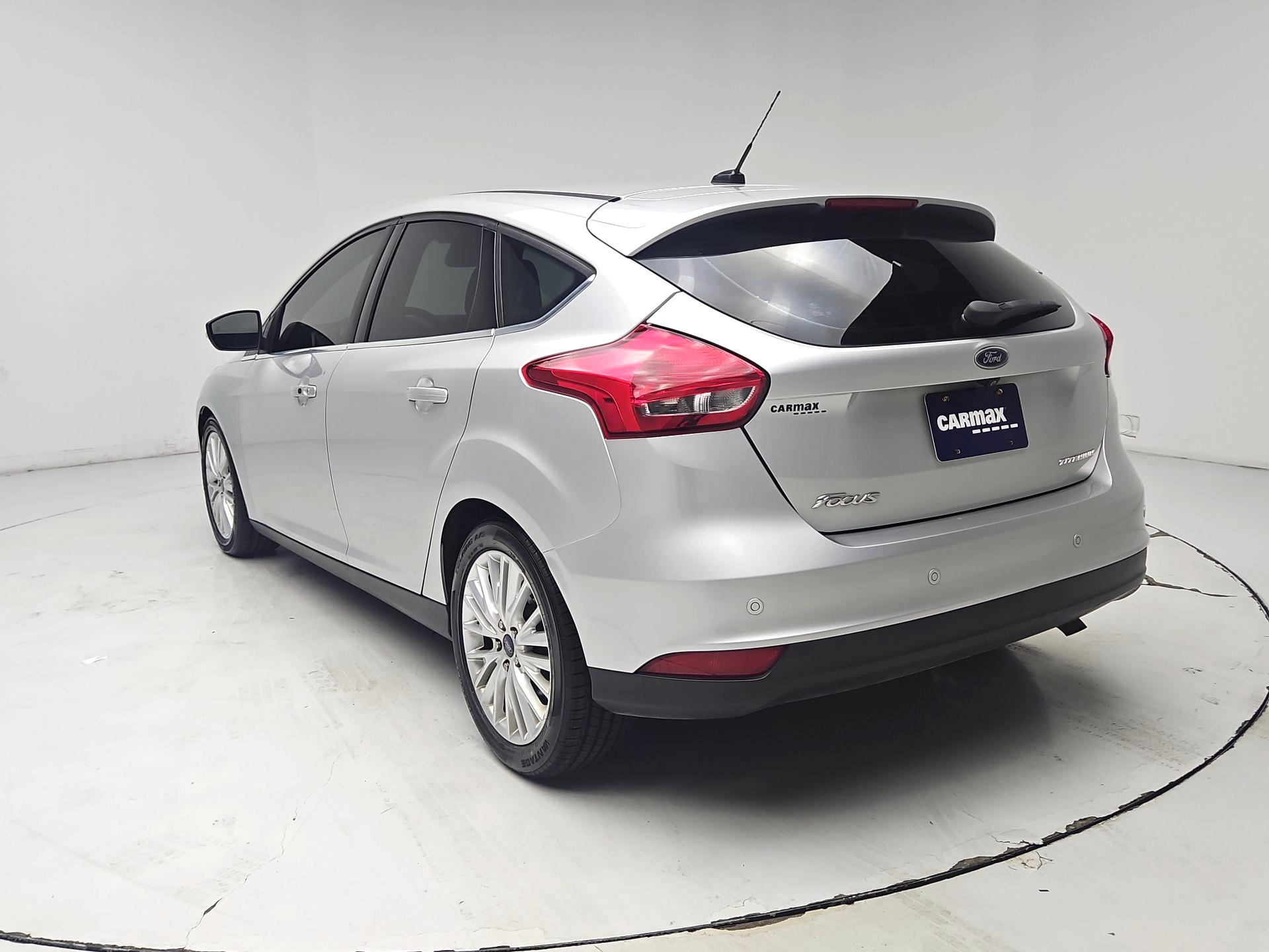 Thumbnail: 2017 Ford Focus - 7