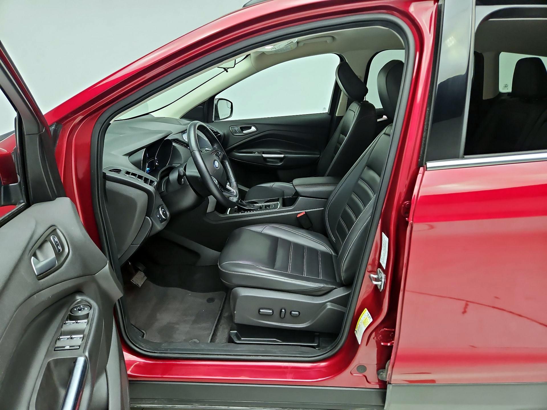 Thumbnail: 2019 Ford Escape - 9