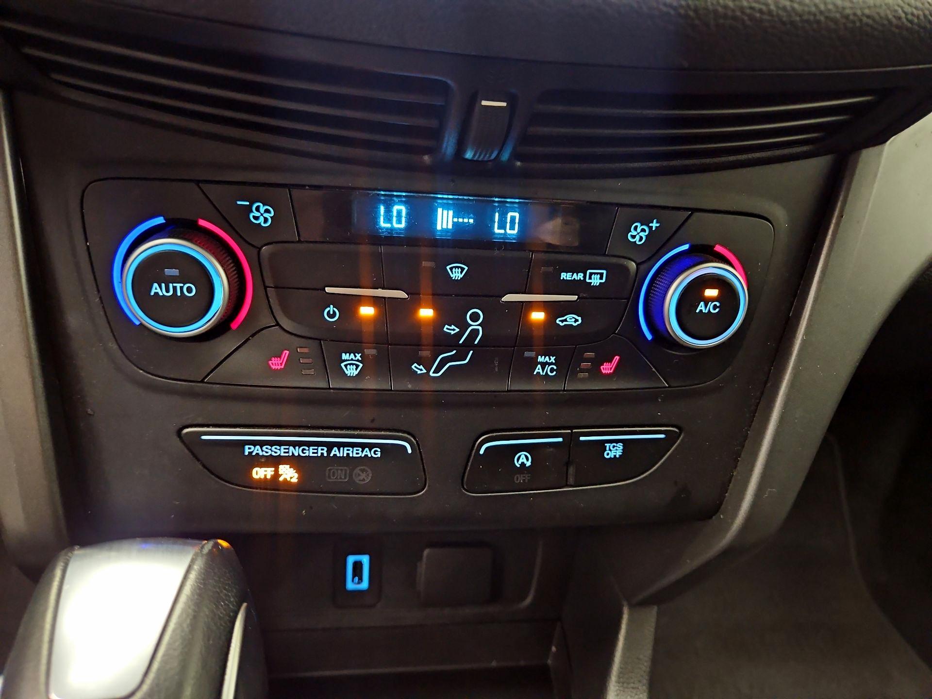 Thumbnail: 2019 Ford Escape - 14