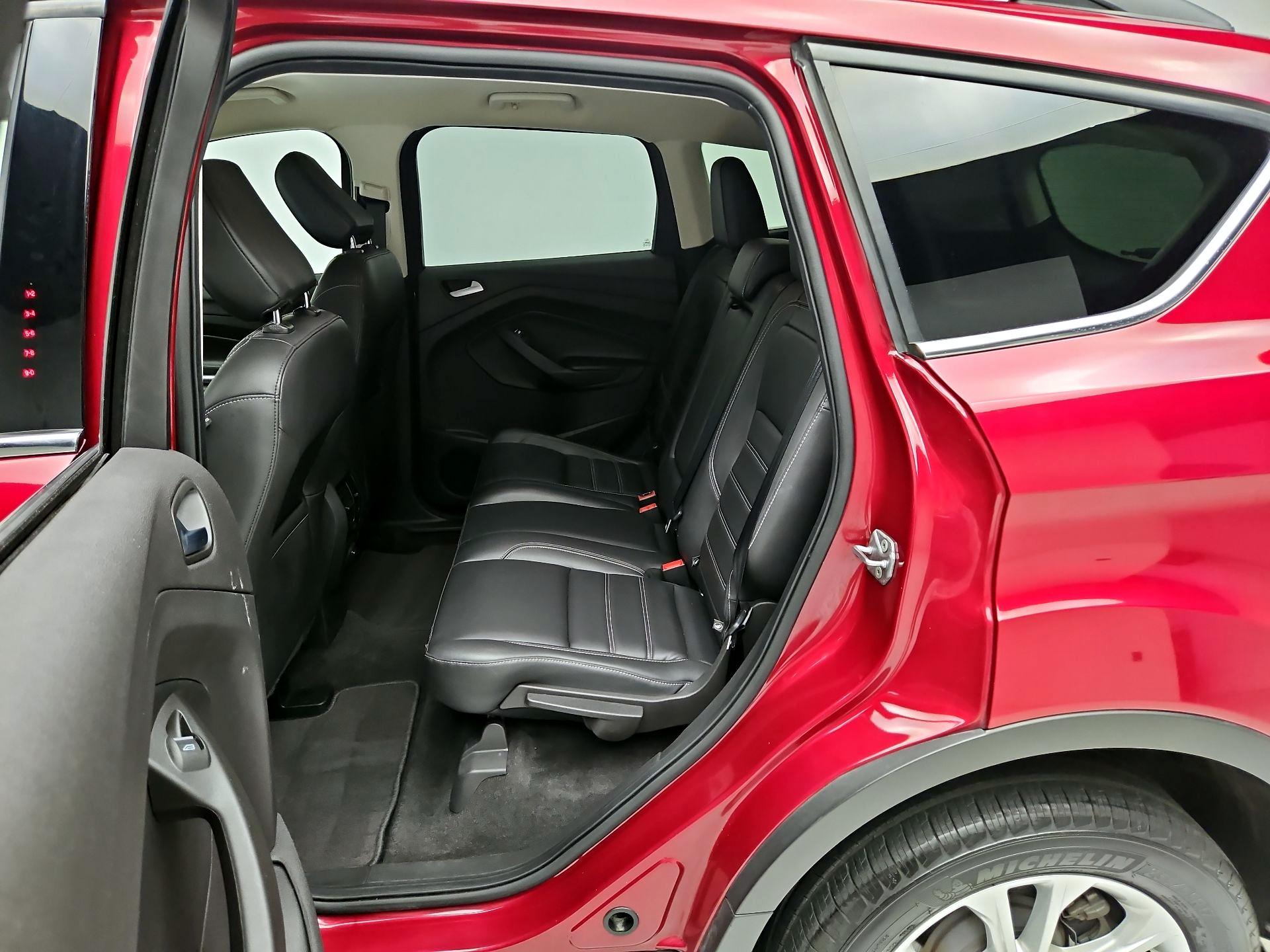 Thumbnail: 2019 Ford Escape - 17