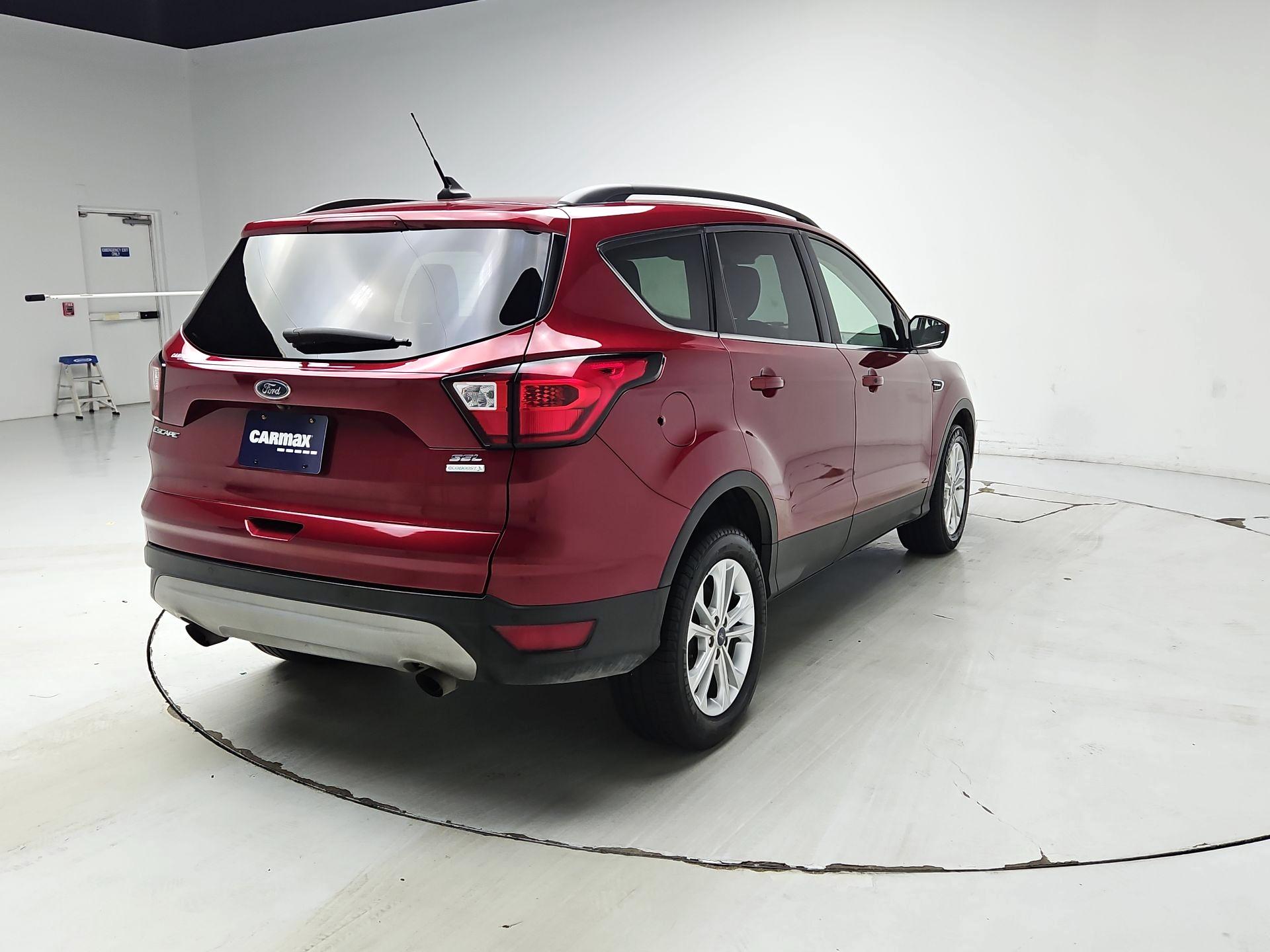 Thumbnail: 2019 Ford Escape - 5