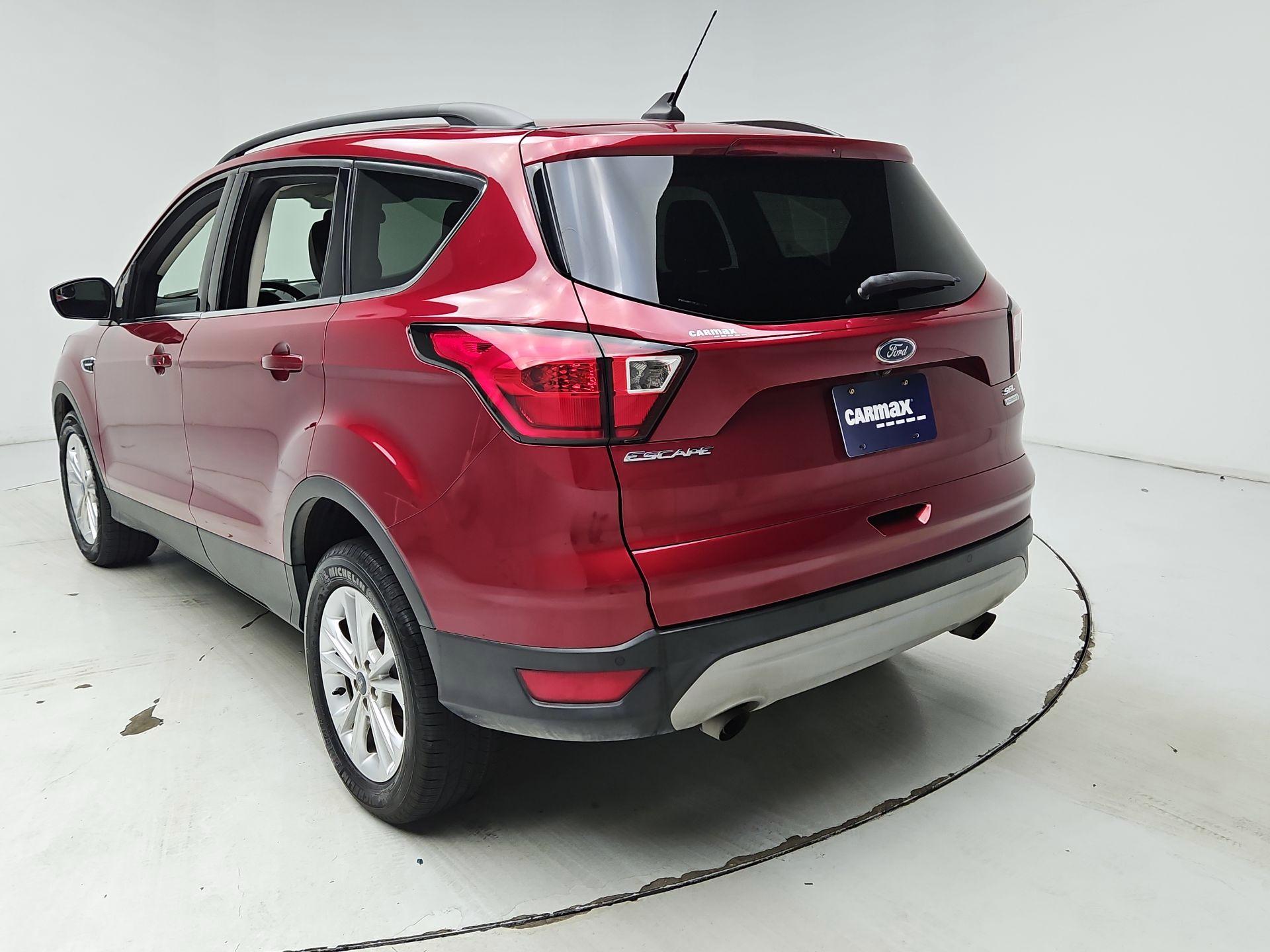 Thumbnail: 2019 Ford Escape - 7
