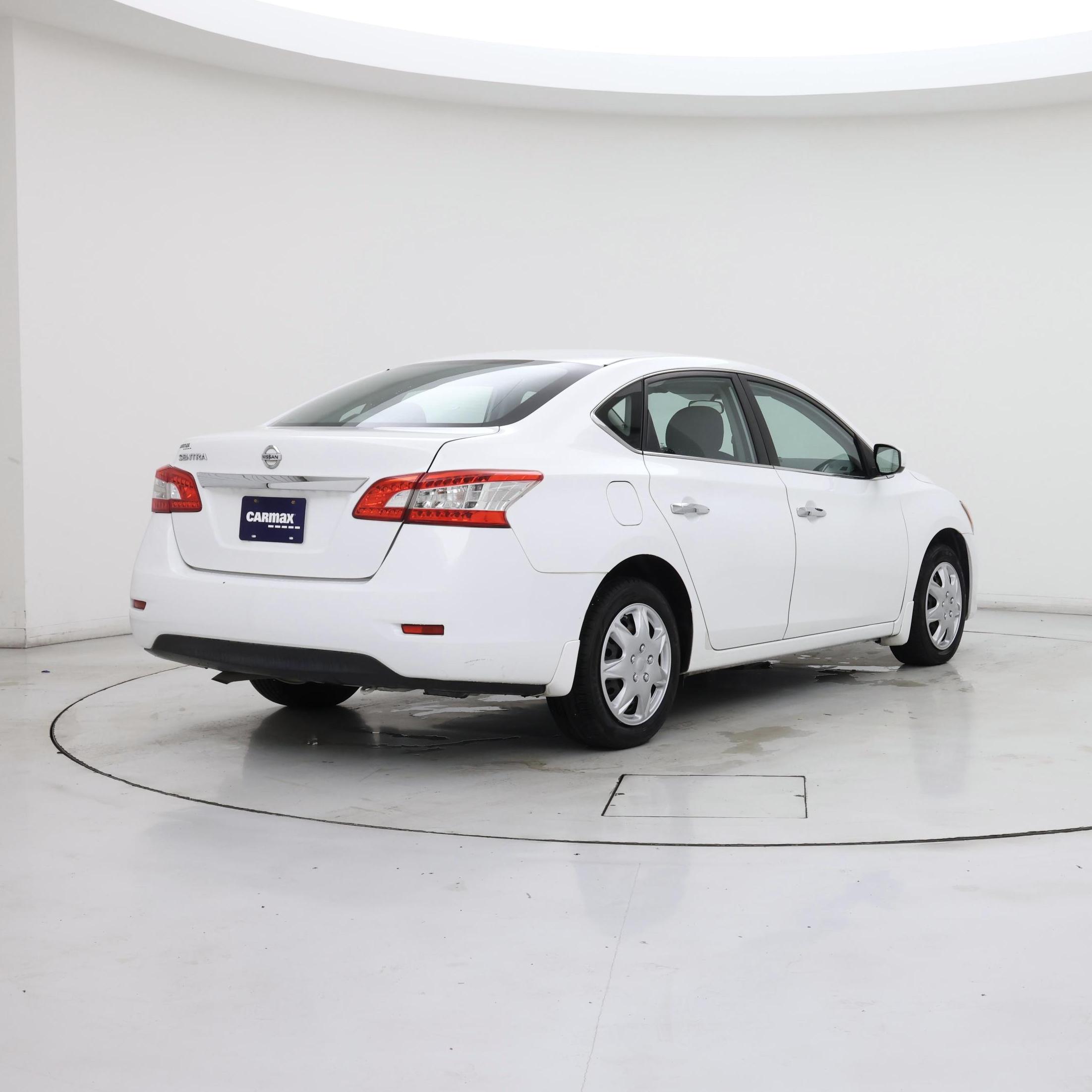 Thumbnail: 2015 Nissan Sentra - 8