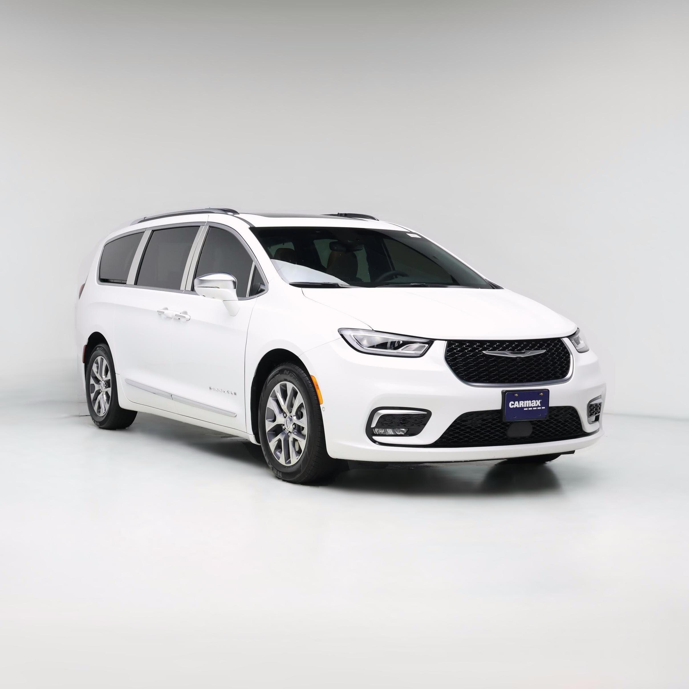 Thumbnail: 2024 Chrysler Pacifica - 1