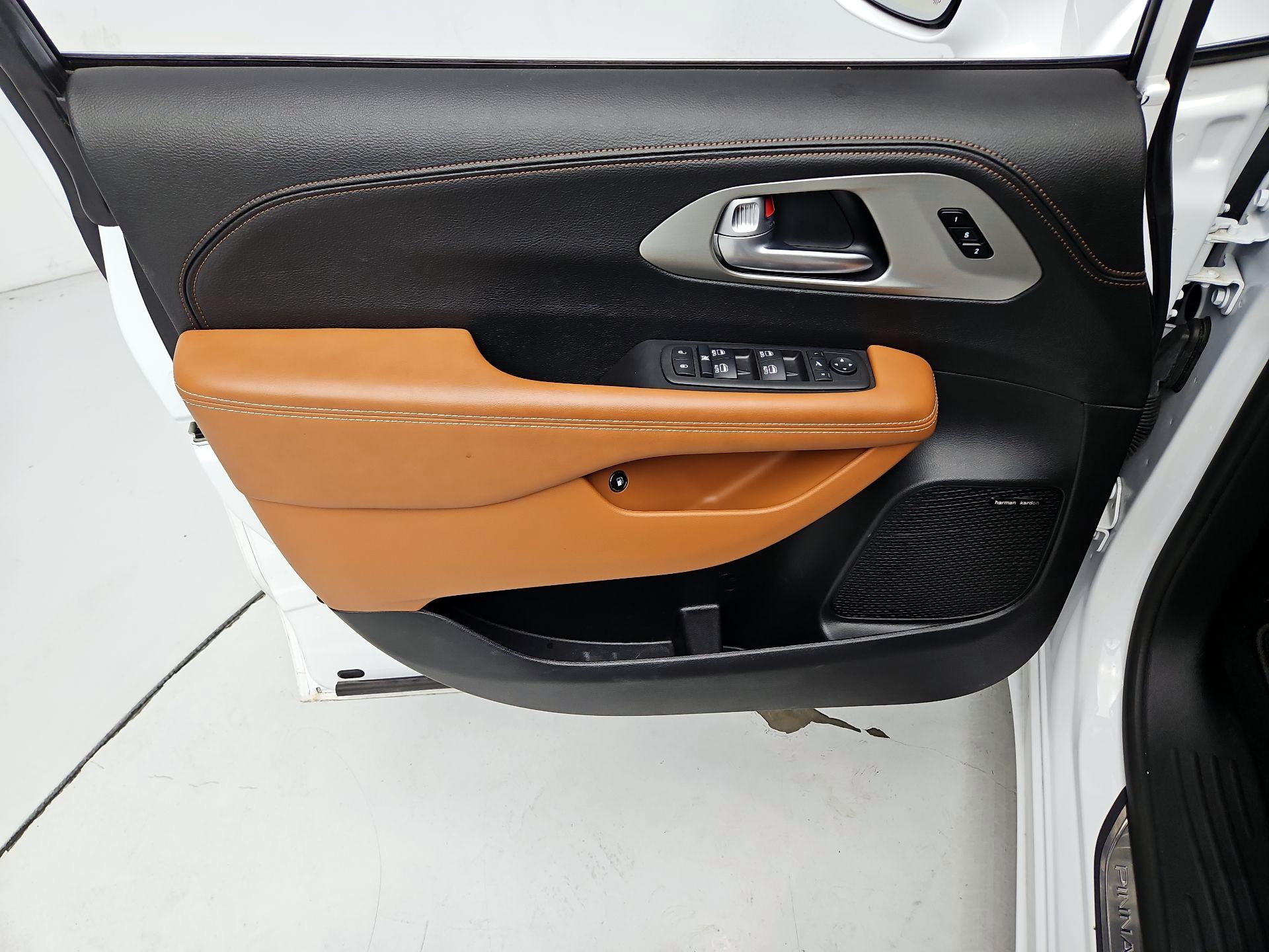 Thumbnail: 2024 Chrysler Pacifica - 12