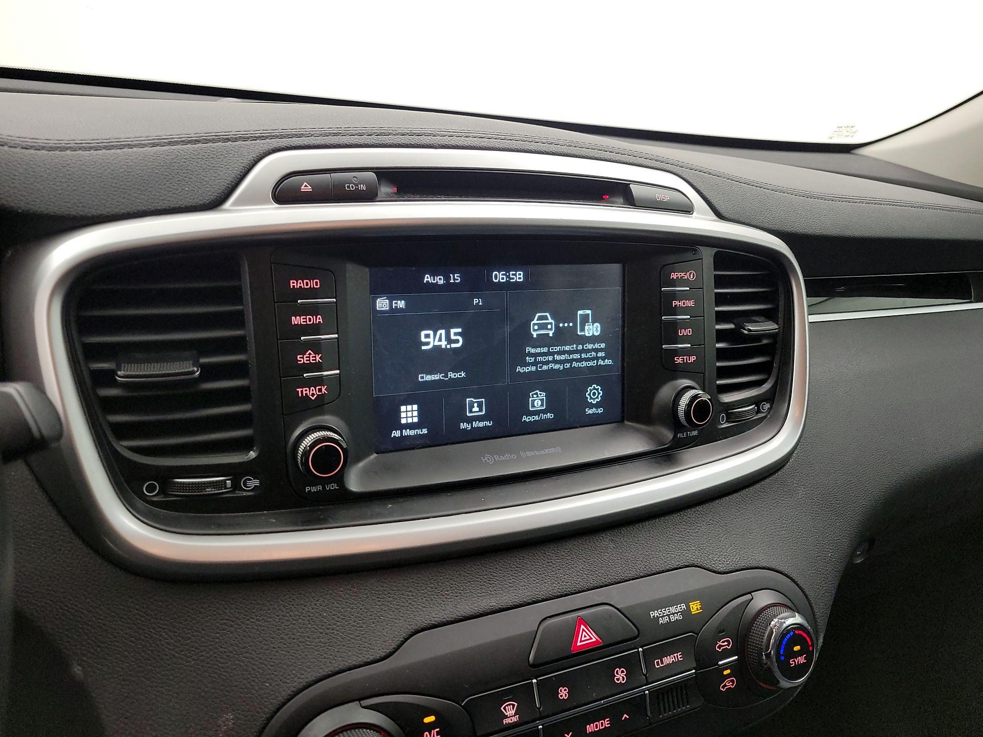 Thumbnail: 2017 Kia Sorento - 15