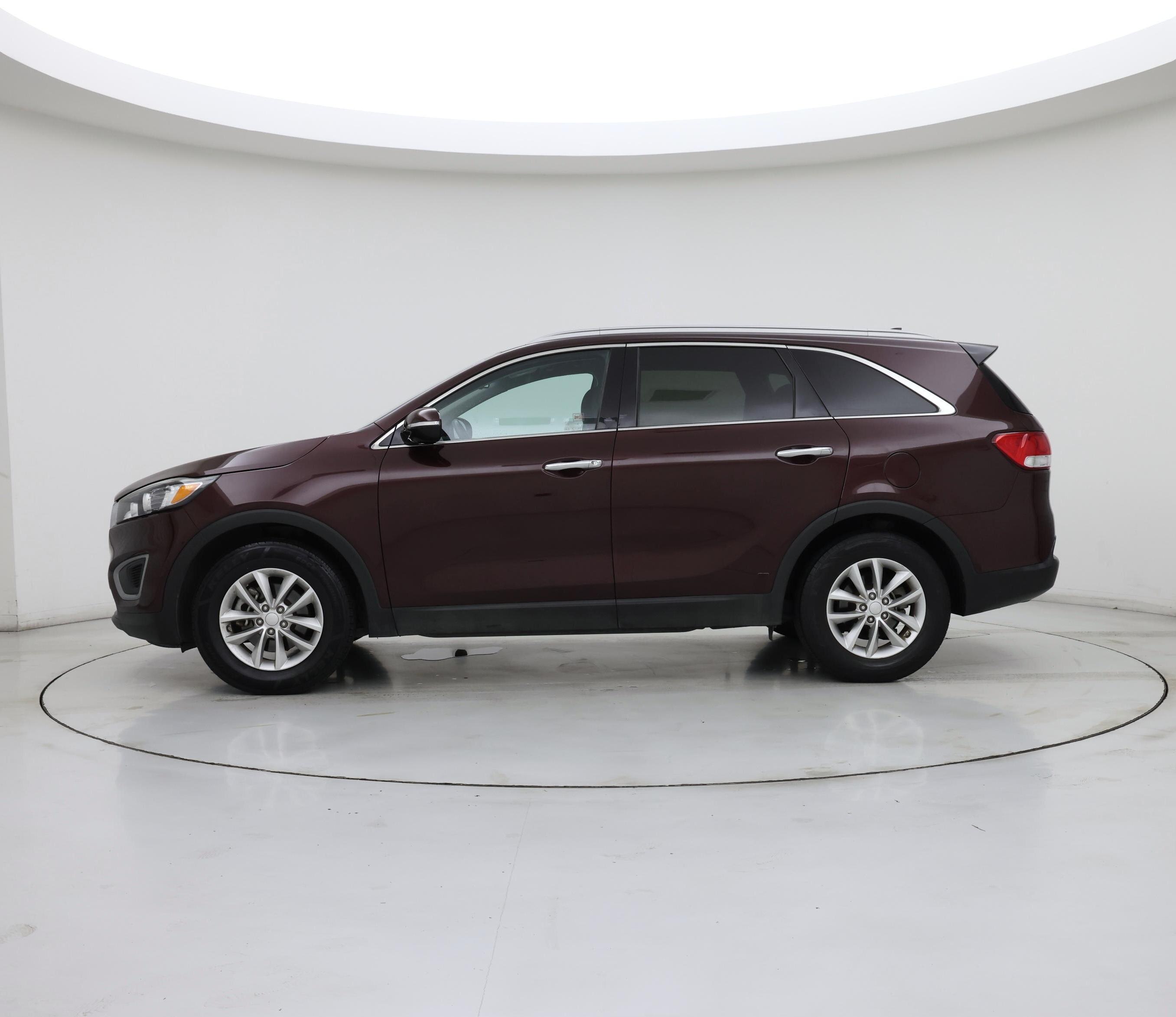 Thumbnail: 2017 Kia Sorento - 3