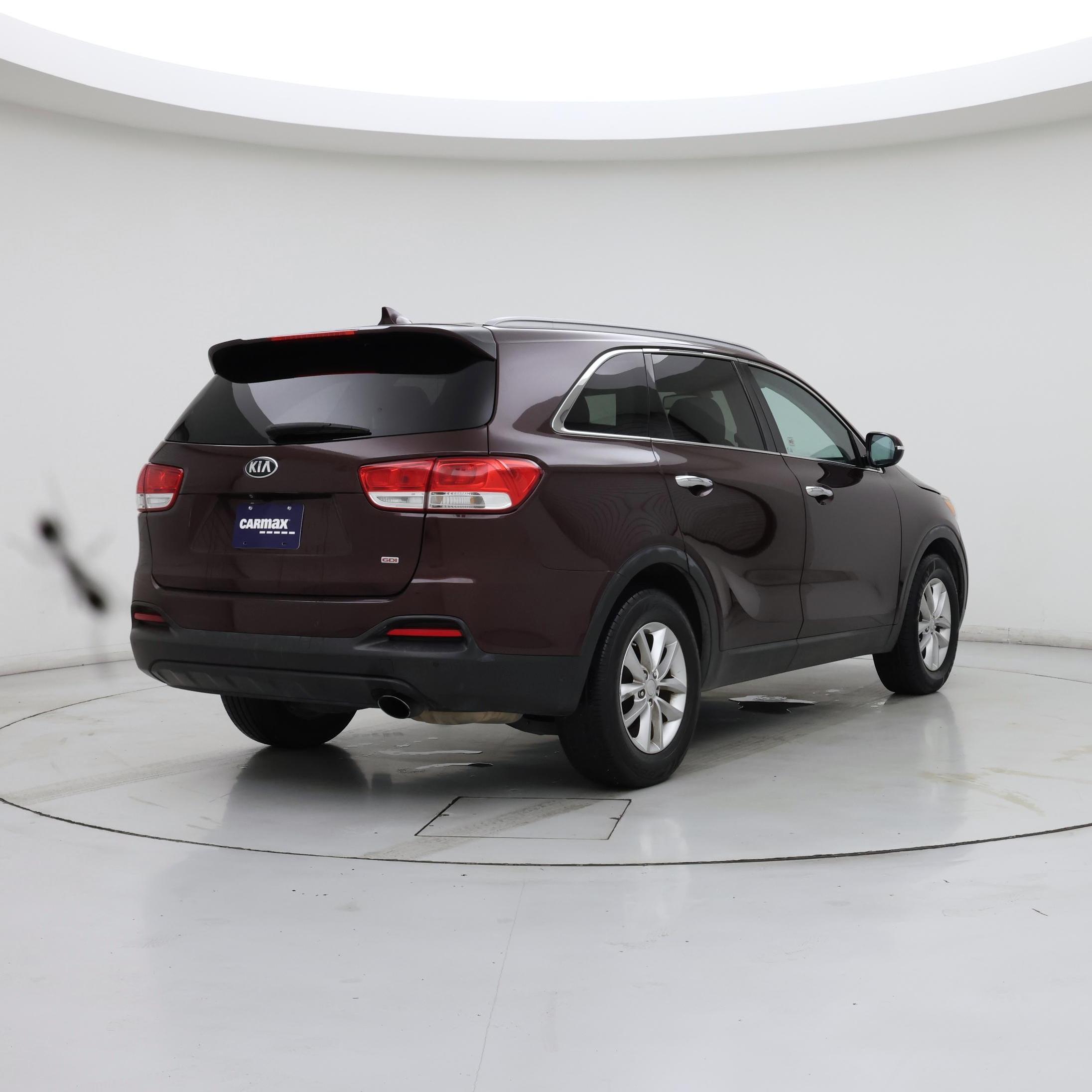 Thumbnail: 2017 Kia Sorento - 8