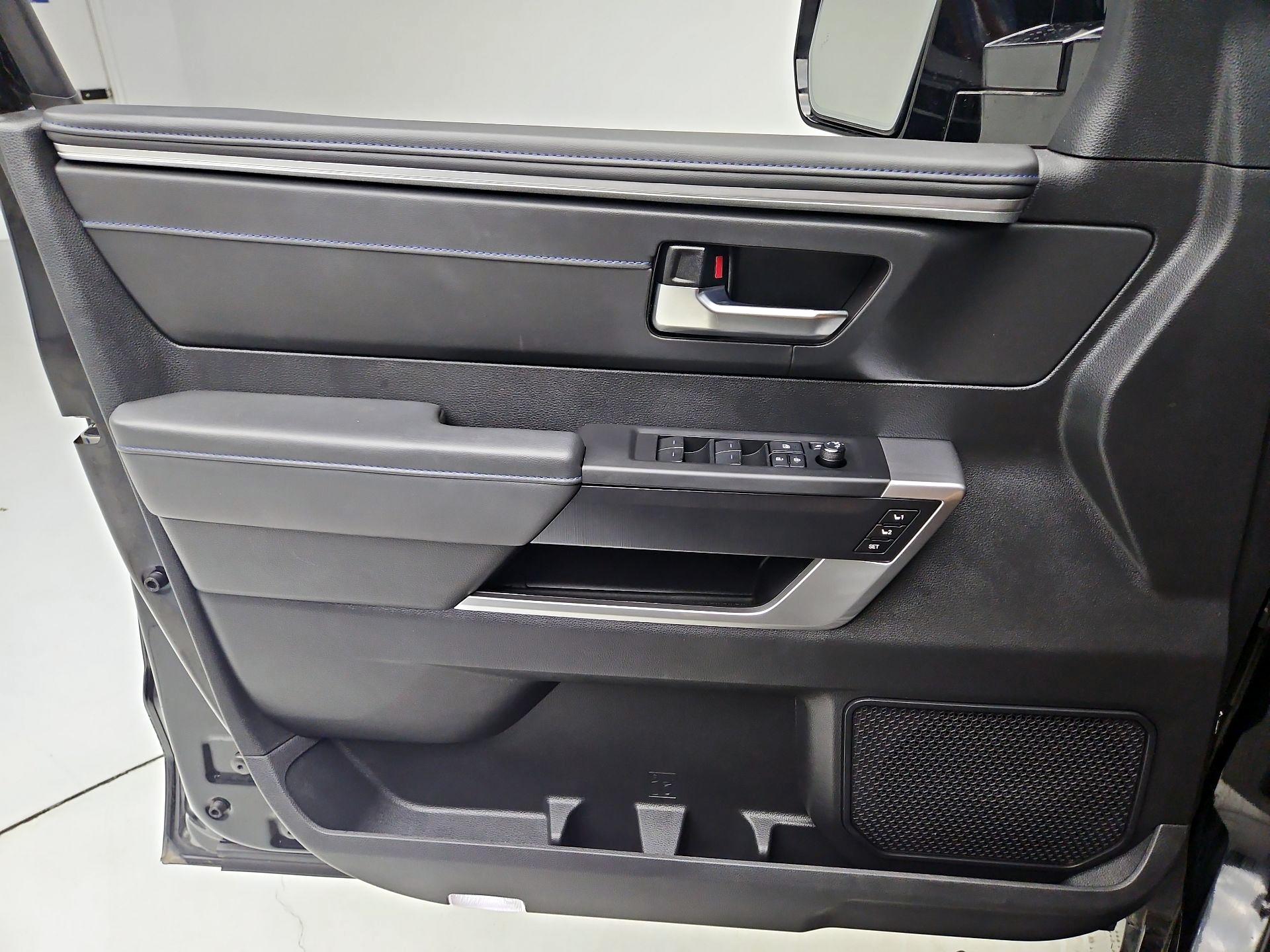 Thumbnail: 2023 Toyota Tundra - 10