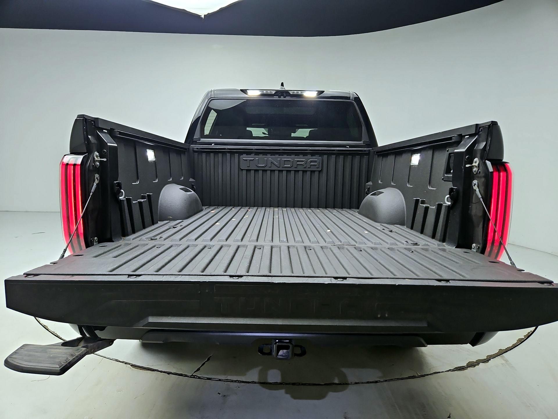 Thumbnail: 2023 Toyota Tundra - 19