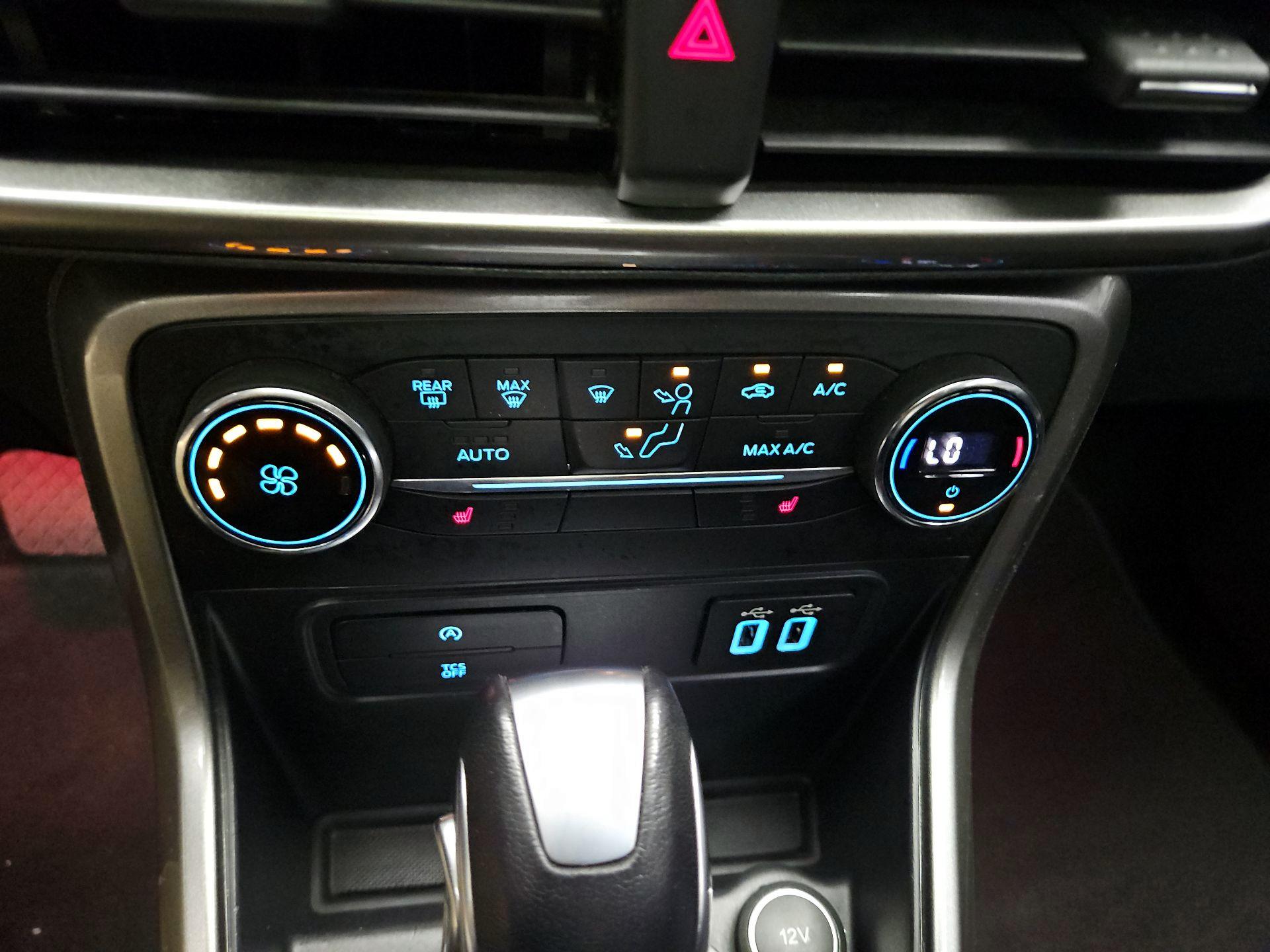 Thumbnail: 2021 Ford EcoSport - 15