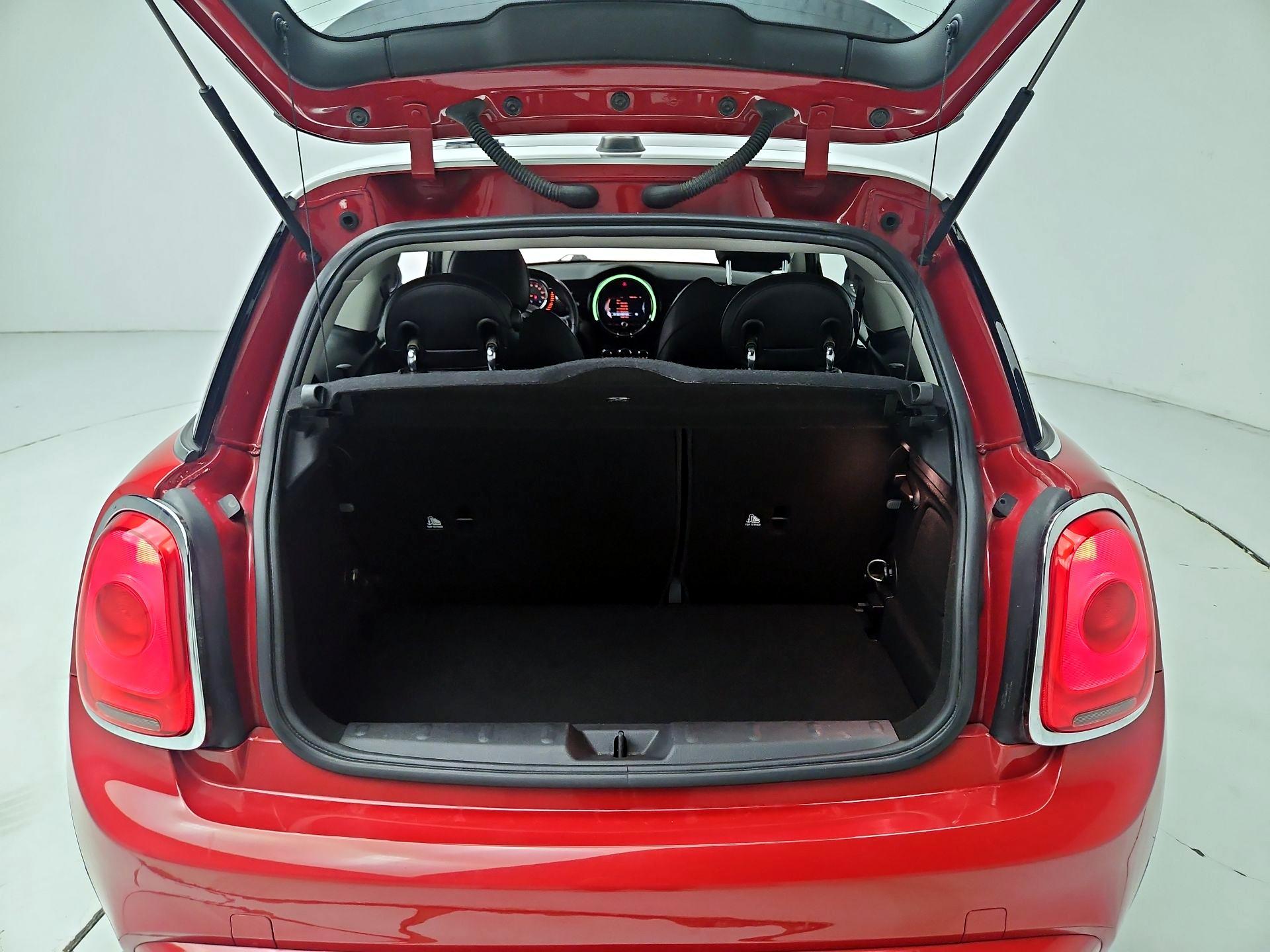 Thumbnail: 2017 MINI Cooper Hardtop - 16