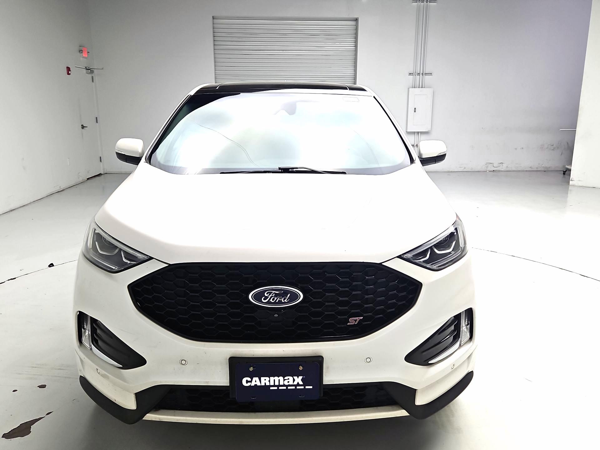 Thumbnail: 2019 Ford Edge - 2