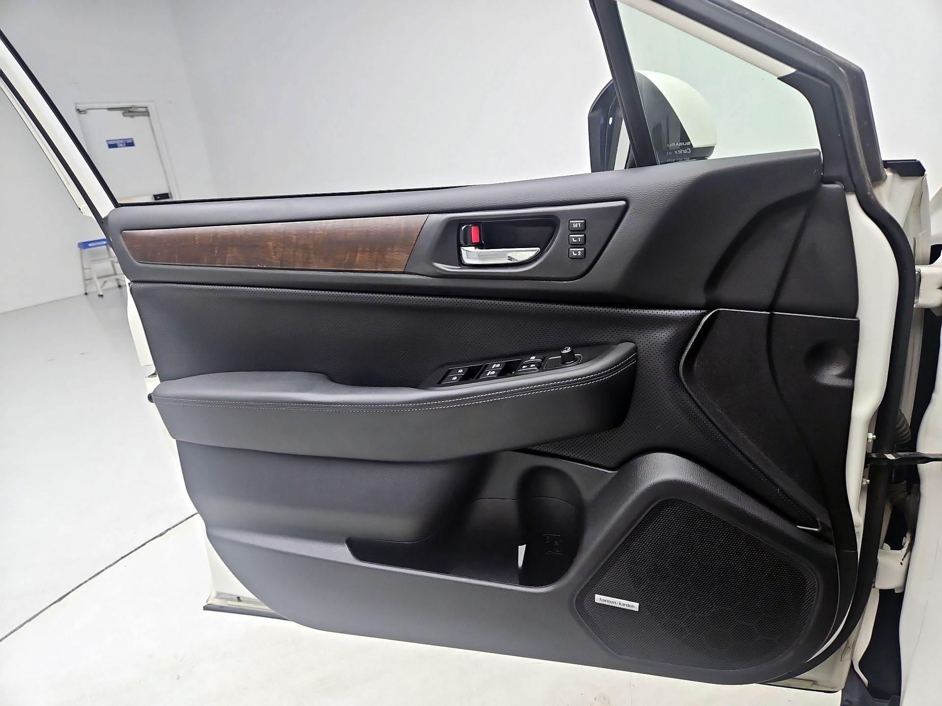 Thumbnail: 2017 Subaru Outback - 10
