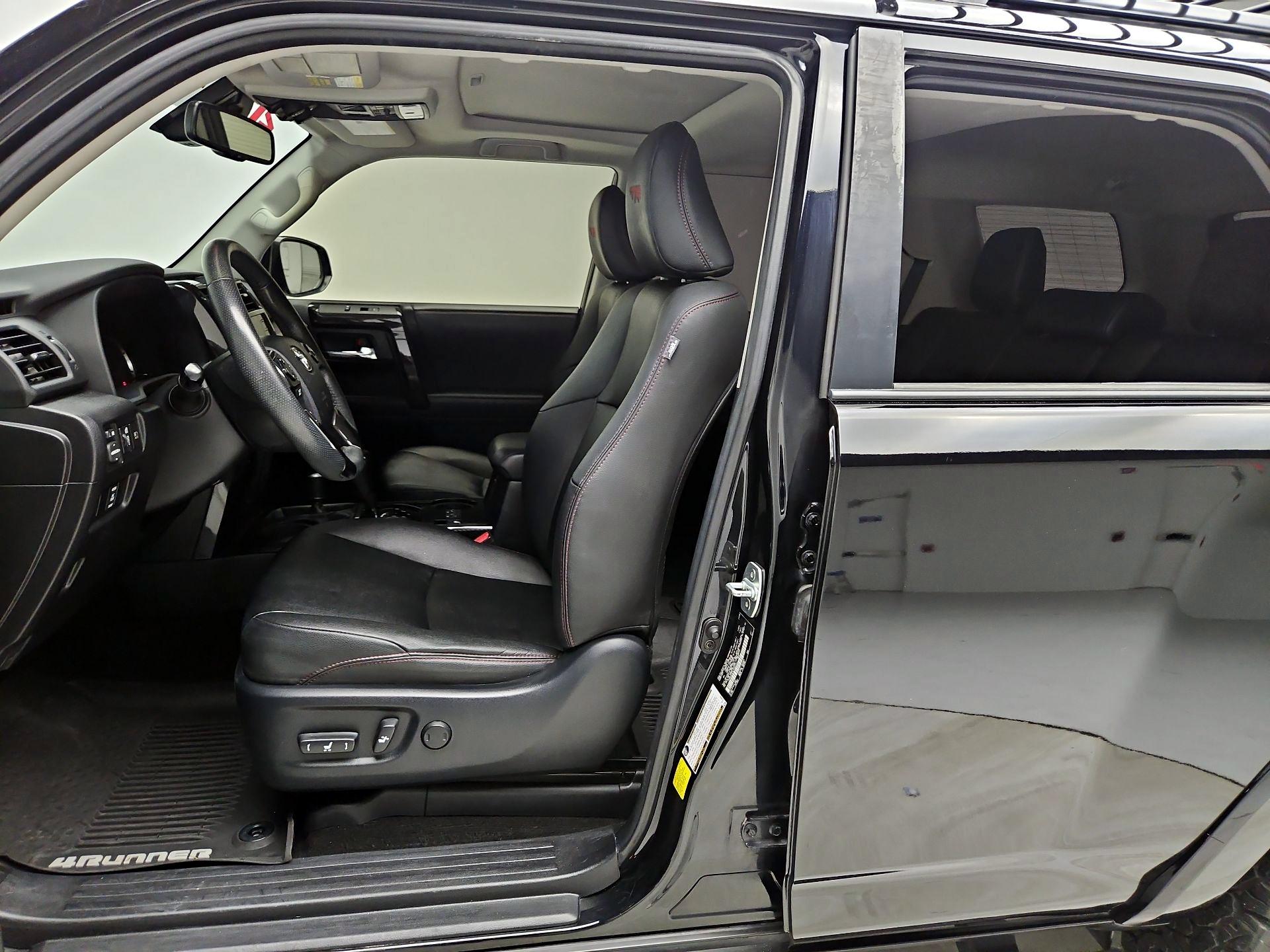 Thumbnail: 2020 Toyota 4Runner - 9