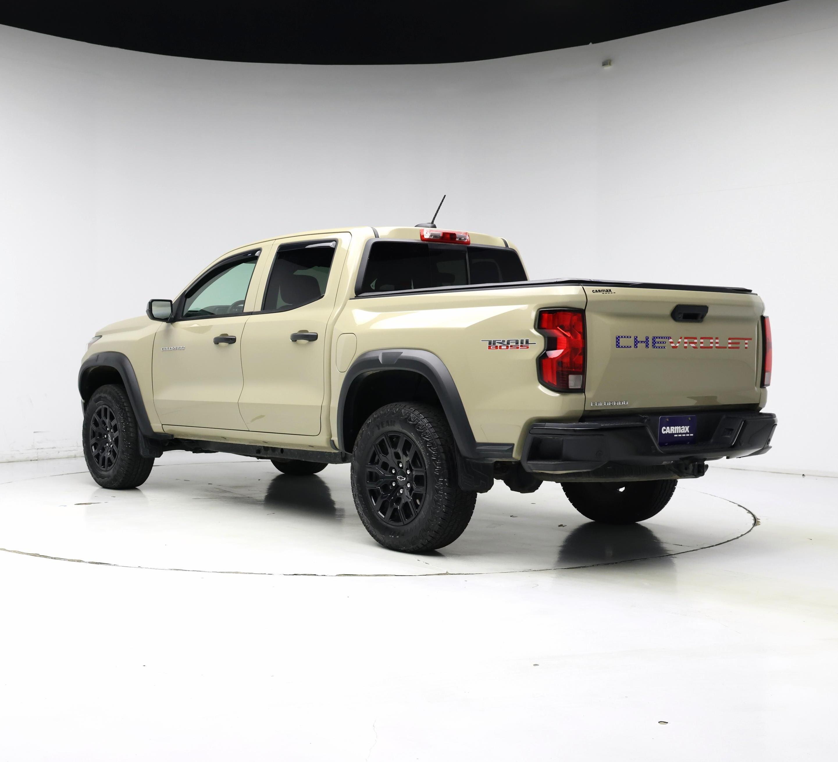 Thumbnail: 2024 Chevrolet Colorado - 2