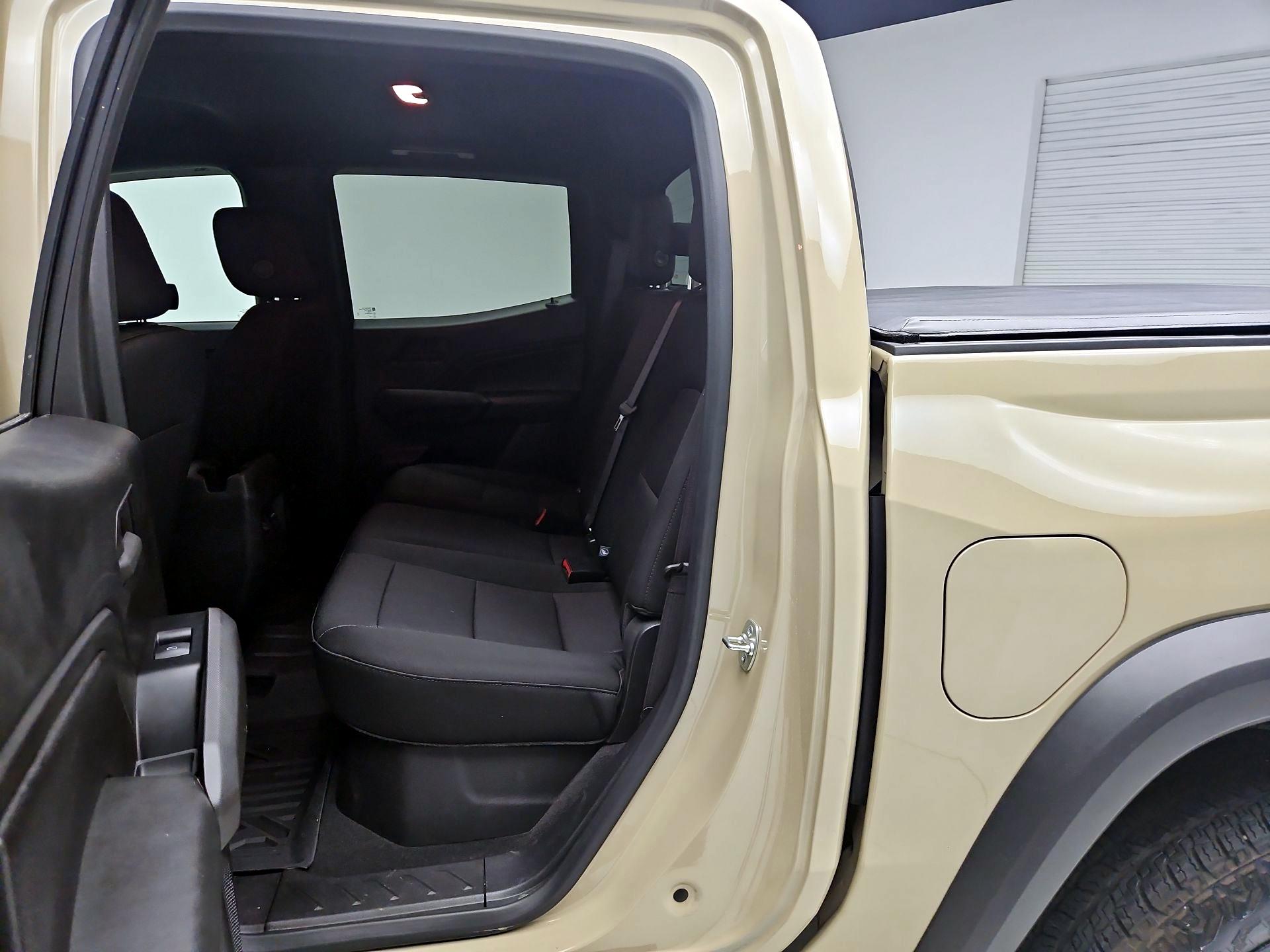 Thumbnail: 2024 Chevrolet Colorado - 19