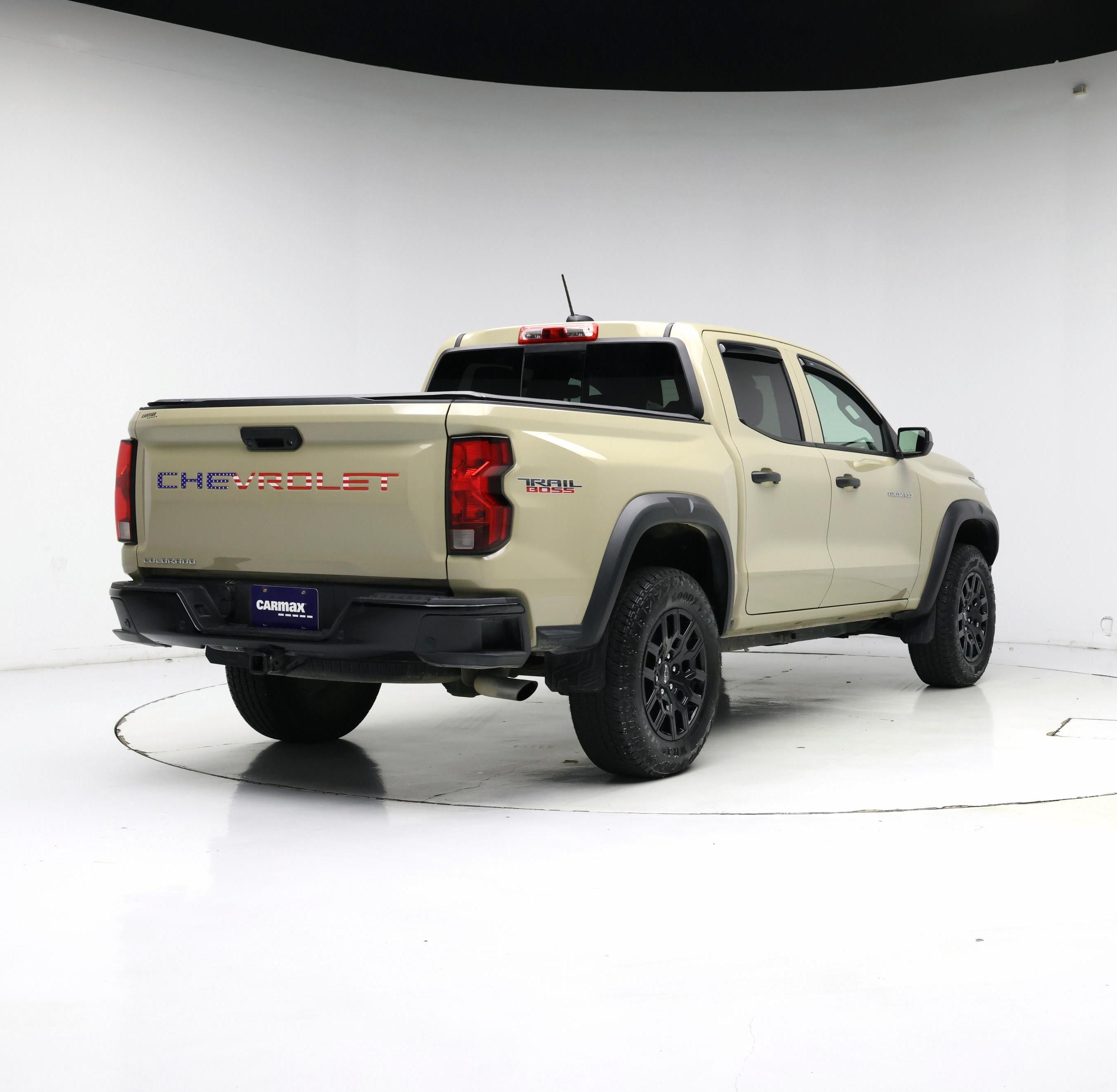 Thumbnail: 2024 Chevrolet Colorado - 8