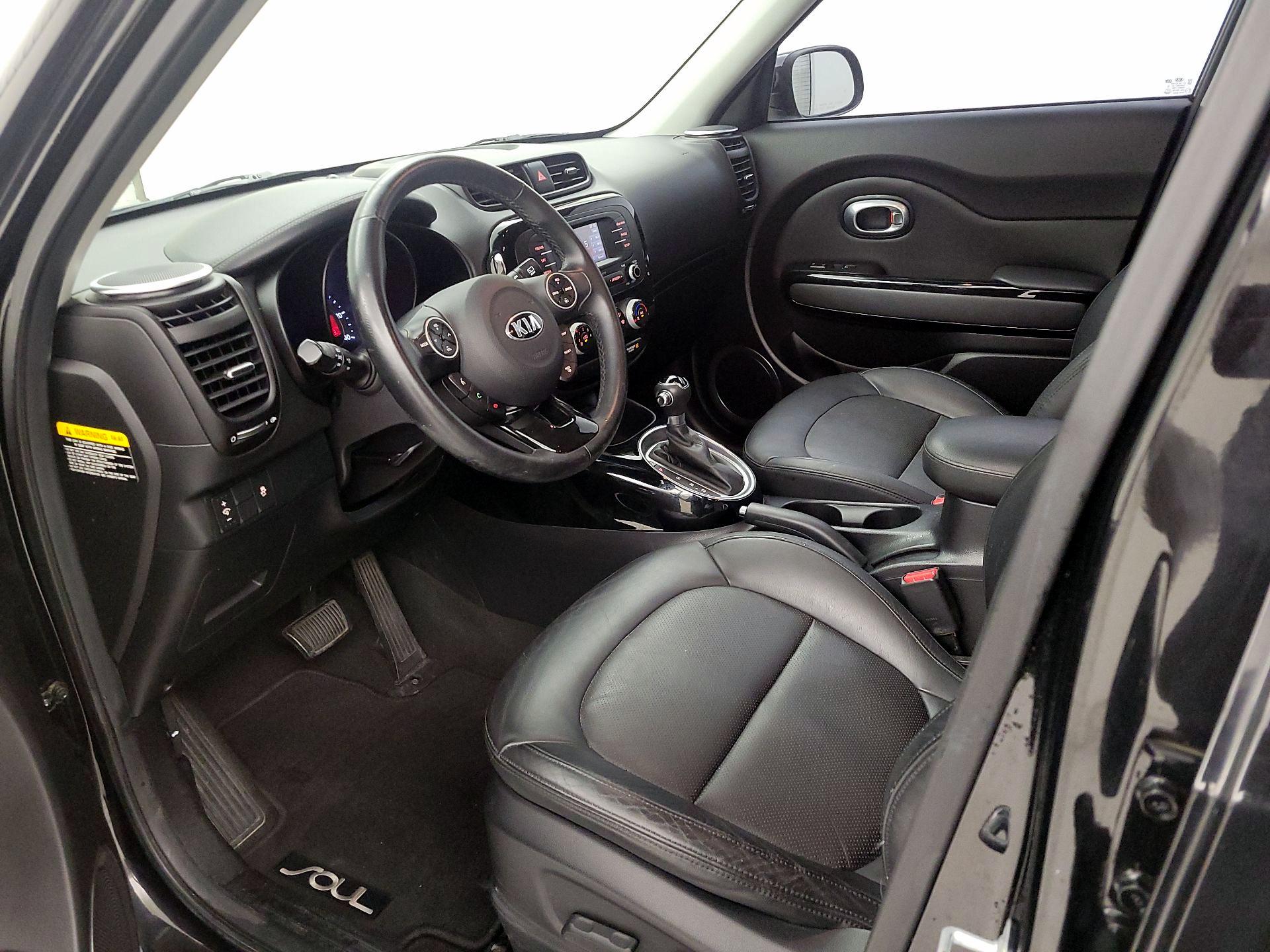 Thumbnail: 2016 Kia Soul - 11