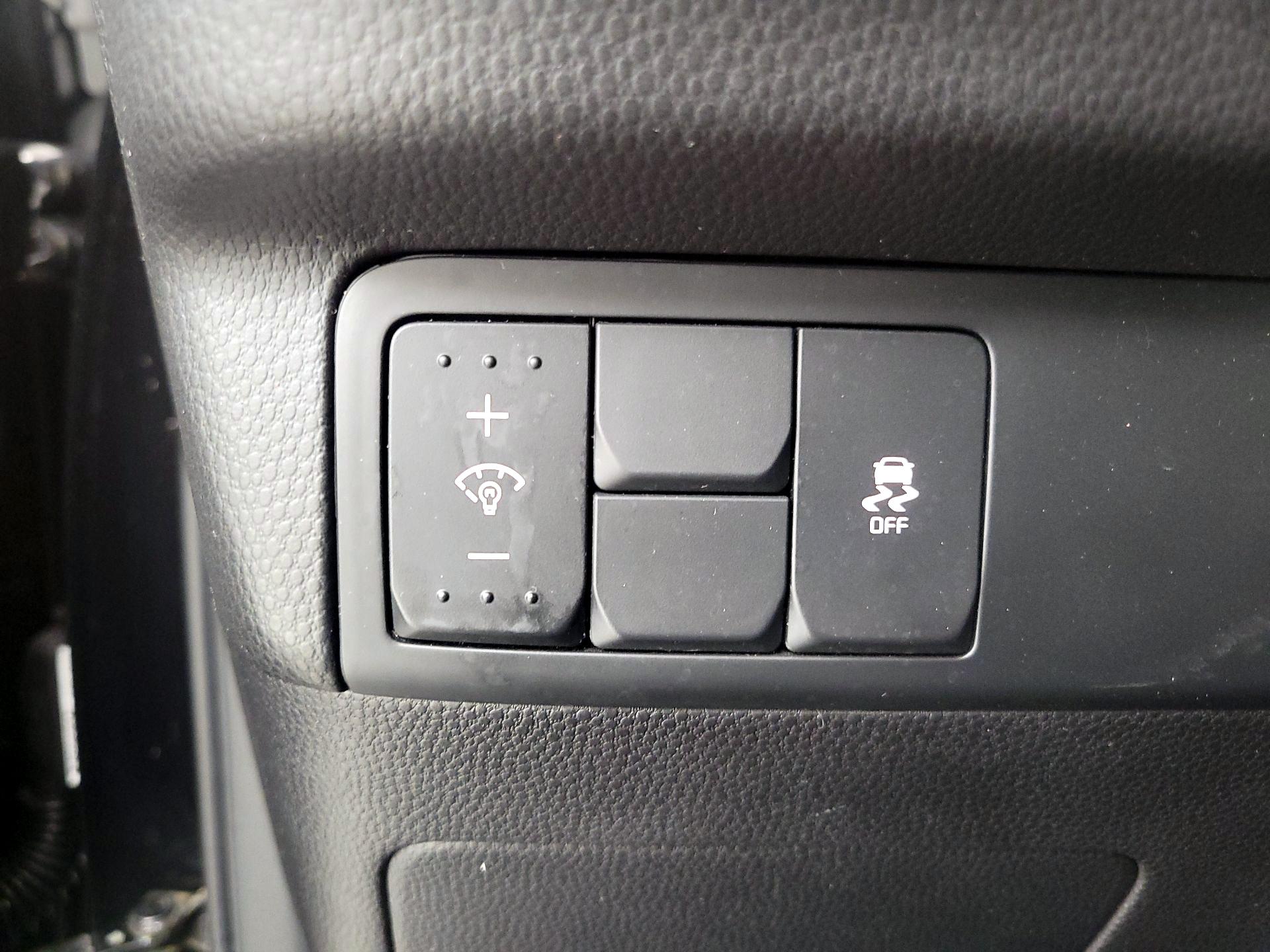 Thumbnail: 2016 Kia Soul - 13