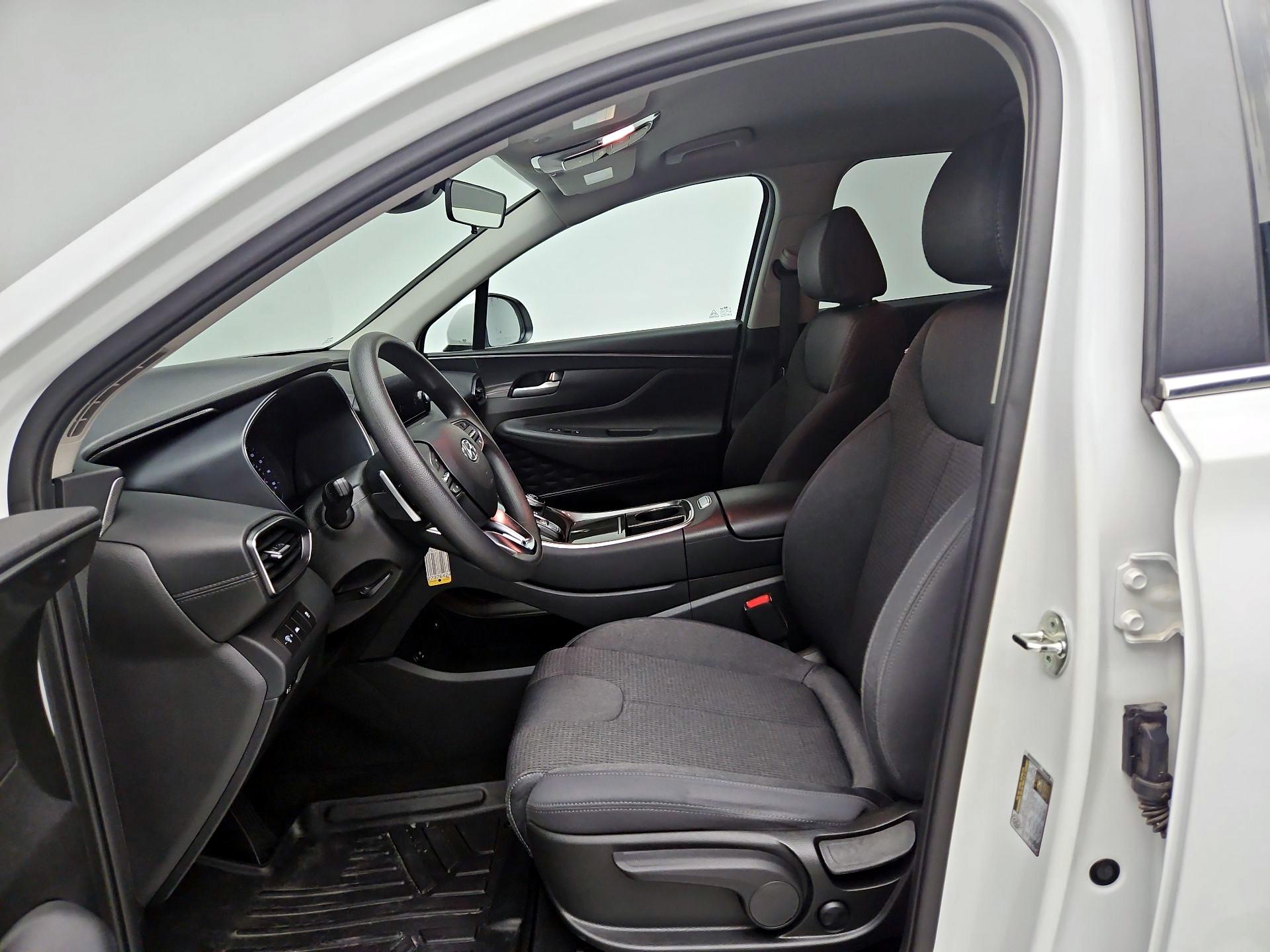 Thumbnail: 2023 Hyundai Santa Fe - 9