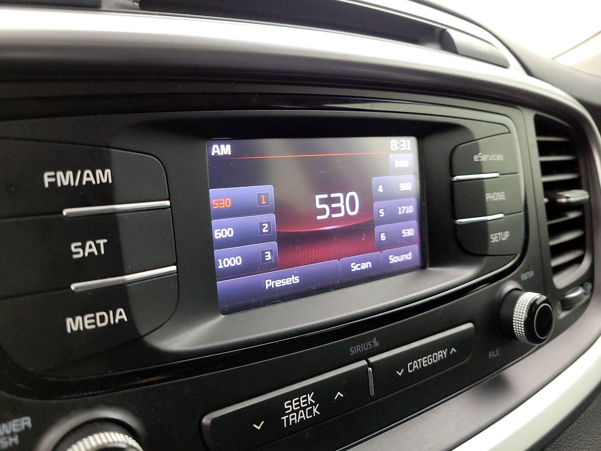 Thumbnail: 2016 Kia Sorento - 15