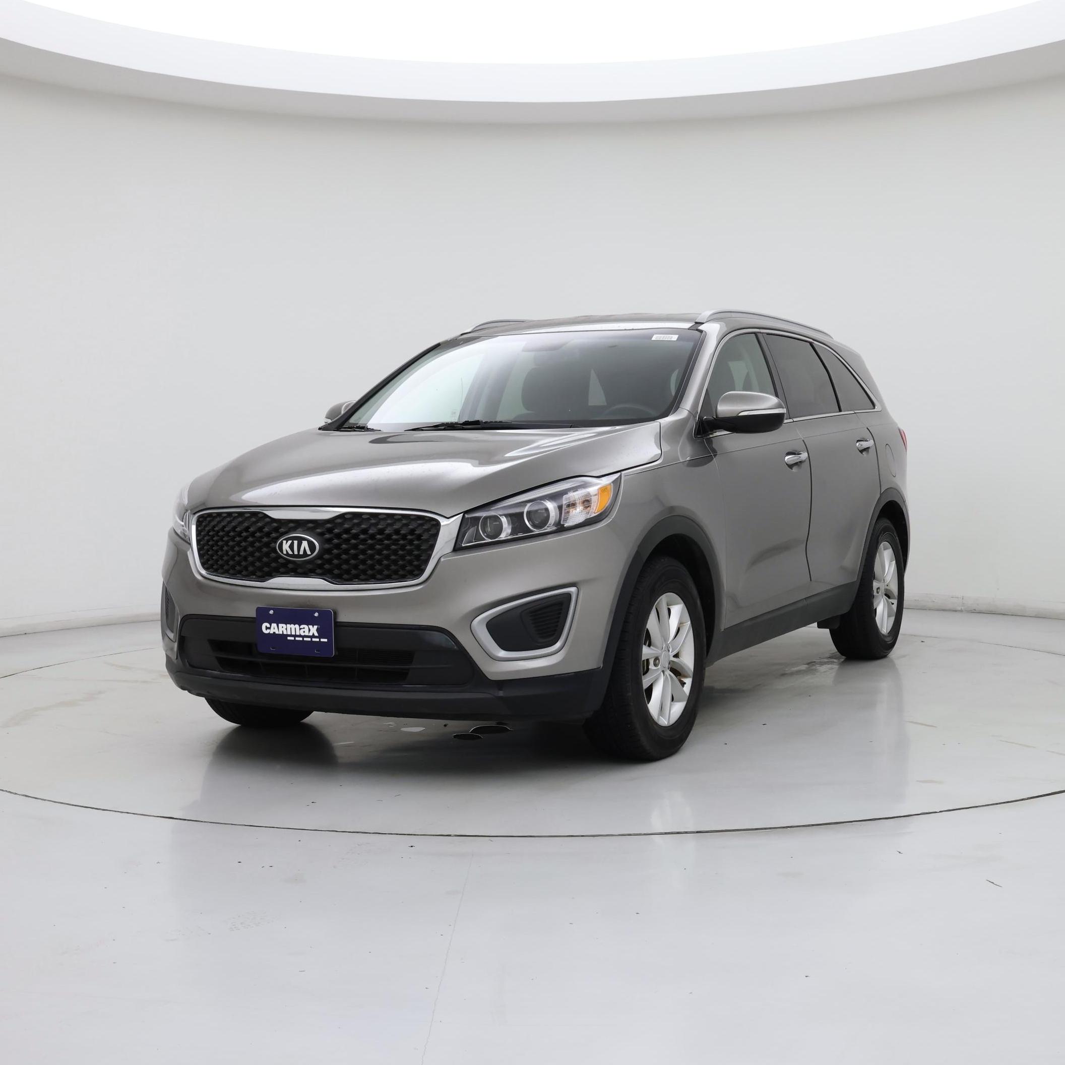 Thumbnail: 2016 Kia Sorento - 4
